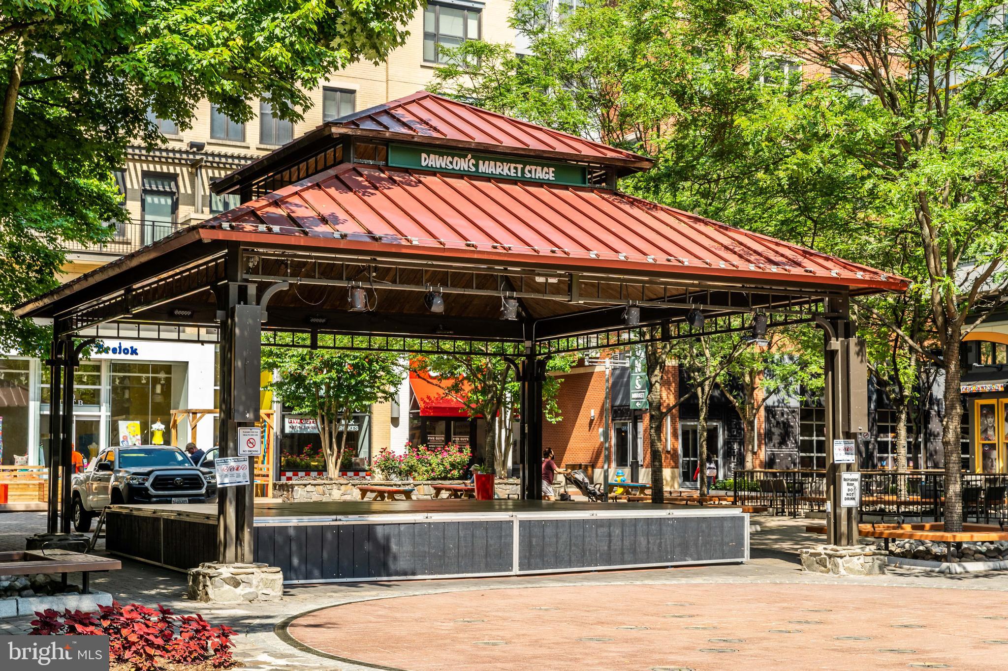 FLOWER VALLEY - Residential