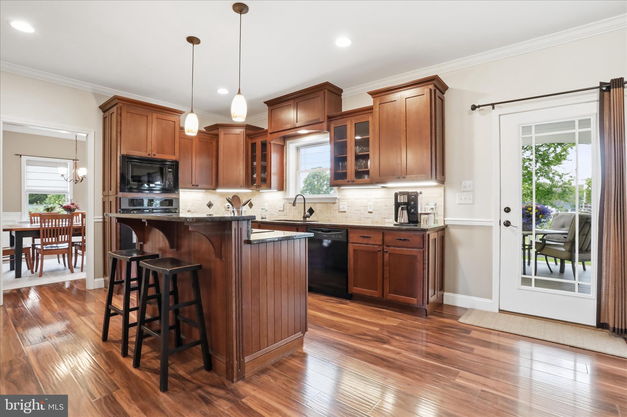RIDGEWOOD STATION - Residential