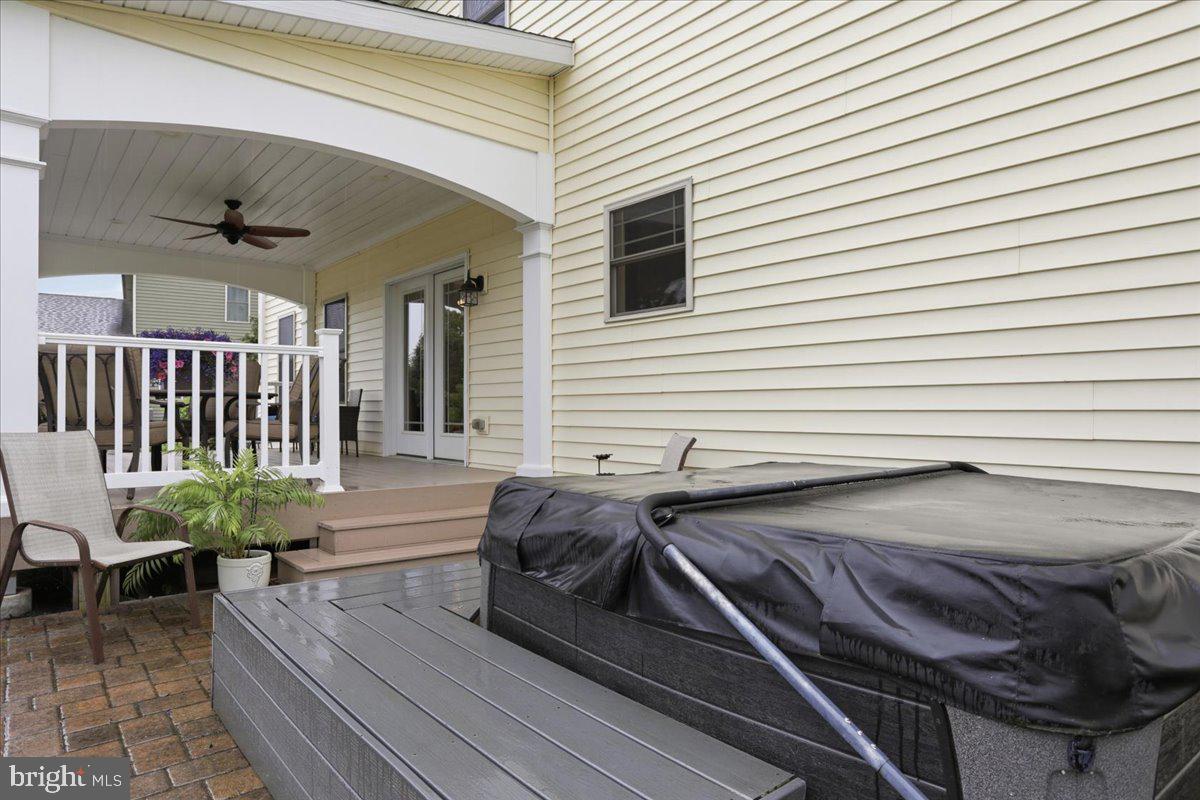 RIDGEWOOD STATION - Residential