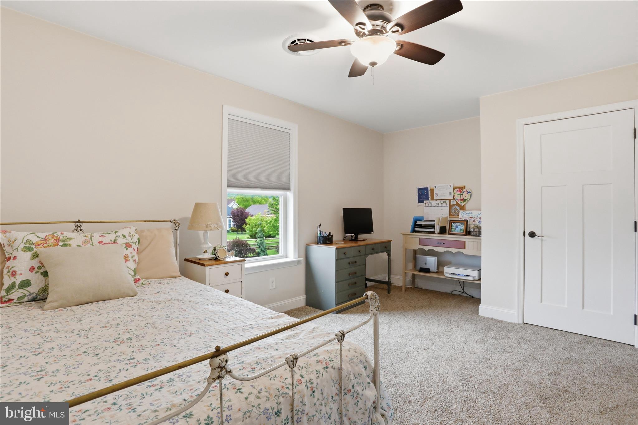 RIDGEWOOD STATION - Residential