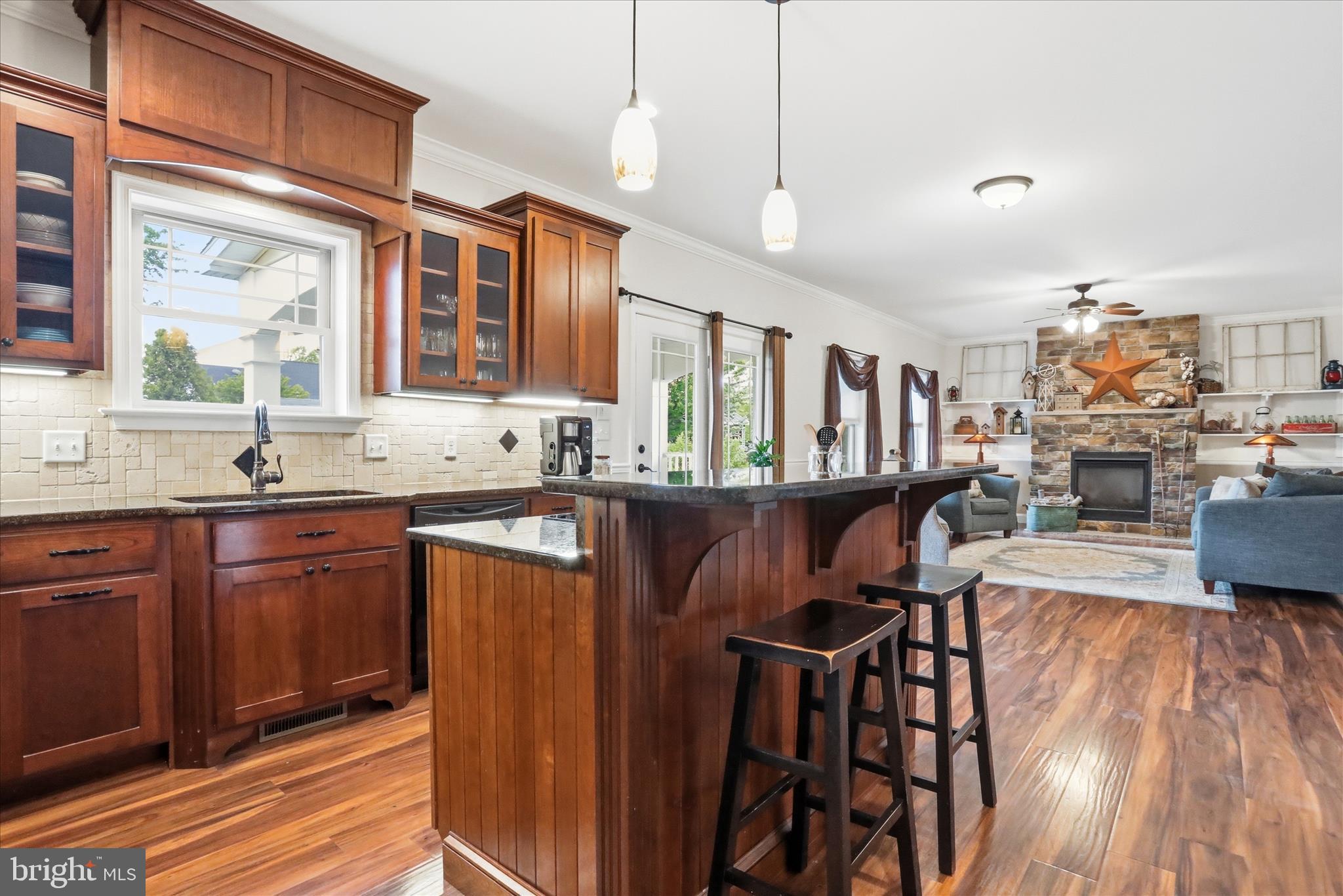 RIDGEWOOD STATION - Residential