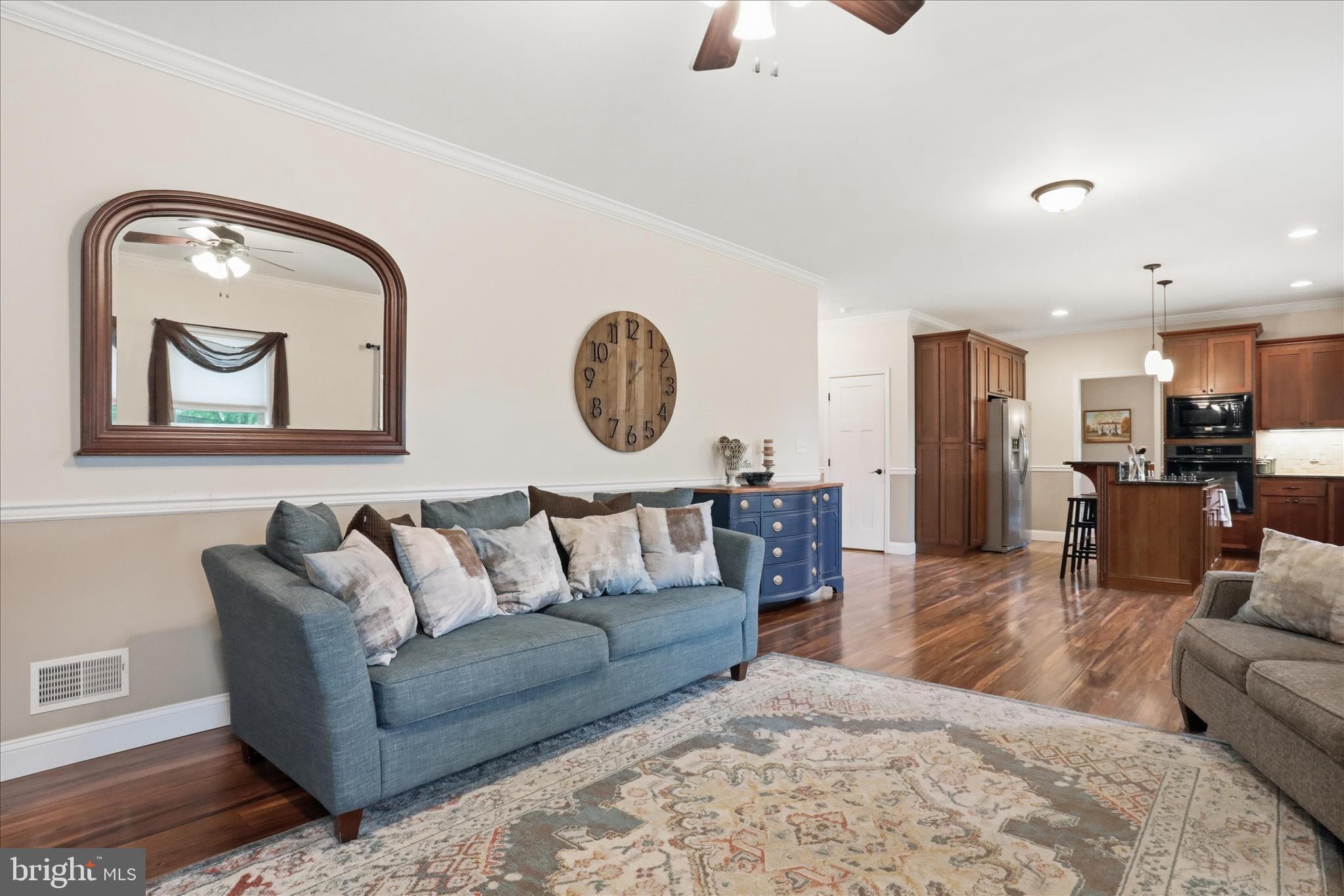 RIDGEWOOD STATION - Residential