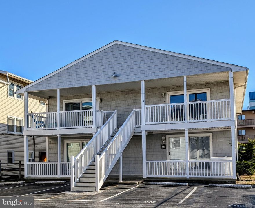 Spacious 2 Bedroom 1 and half bath oceanside unit. Close to restaurants, night clubs, shopping and even miniature golf, but still a short walk to beach. New flooring . Great mid town location, less crowded beach, and more rental potential.