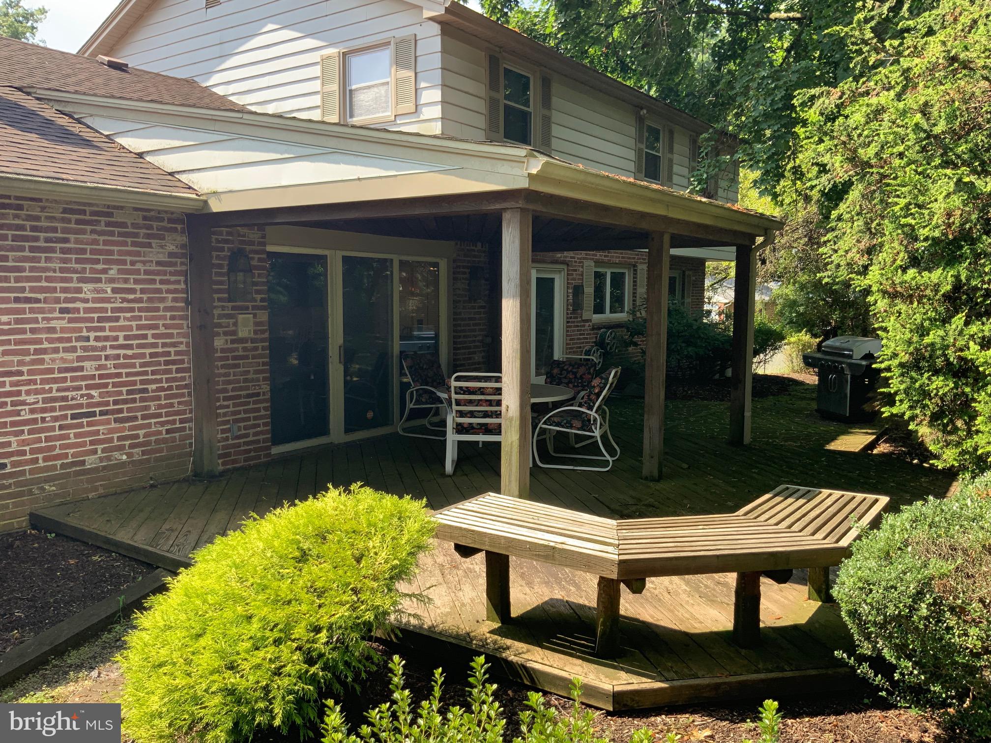 JUSTA FARMS - Residential