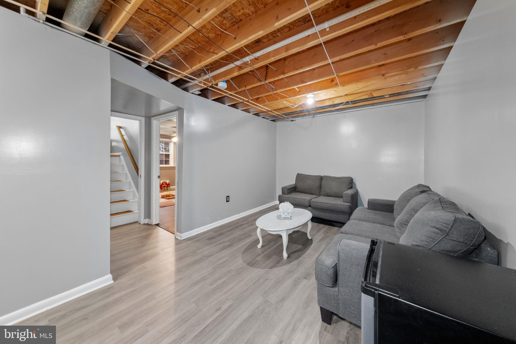 LAUREL RIDGE - Residential