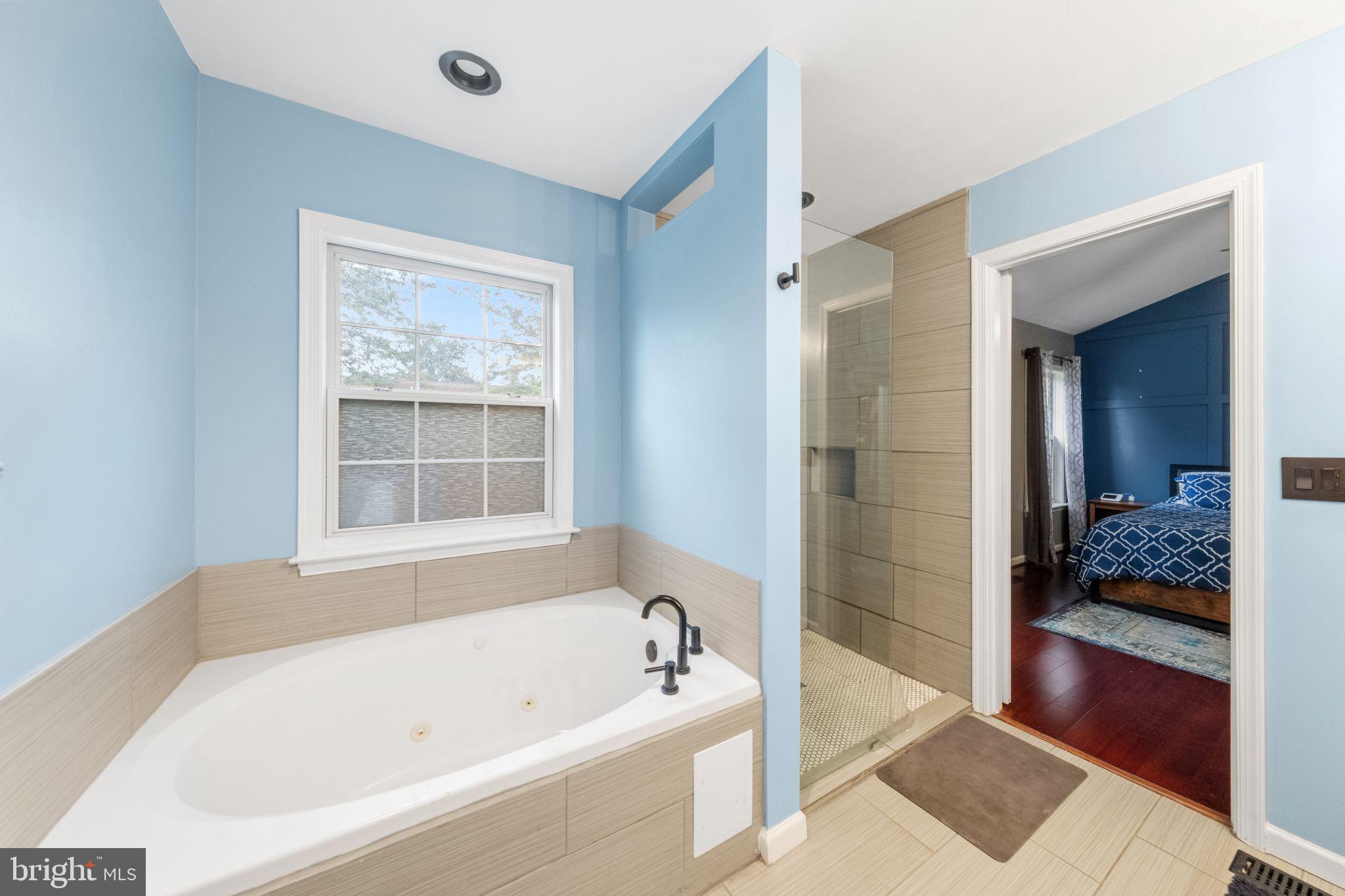 LAUREL RIDGE - Residential