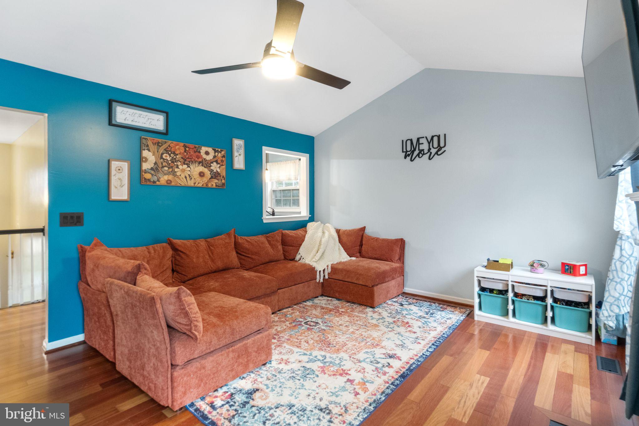 LAUREL RIDGE - Residential