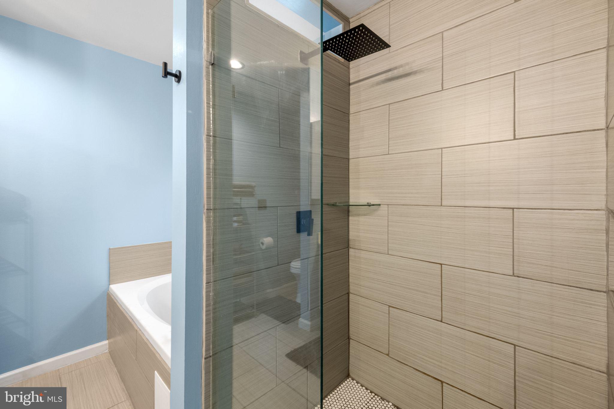 LAUREL RIDGE - Residential