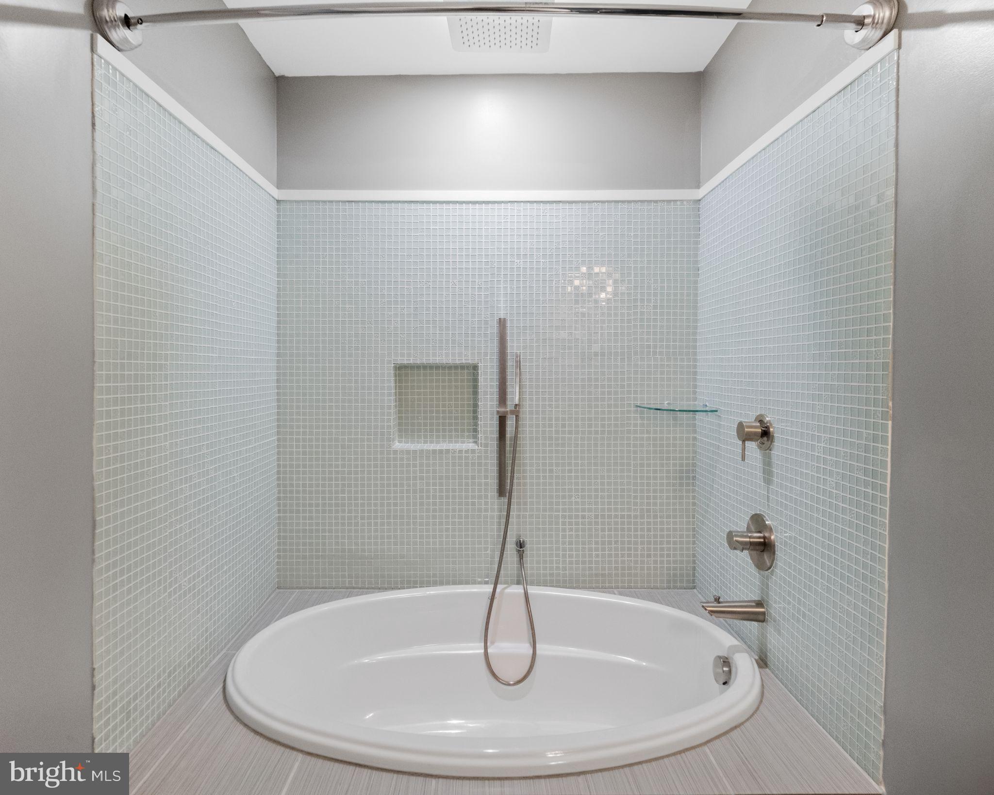 LAUREL RIDGE - Residential