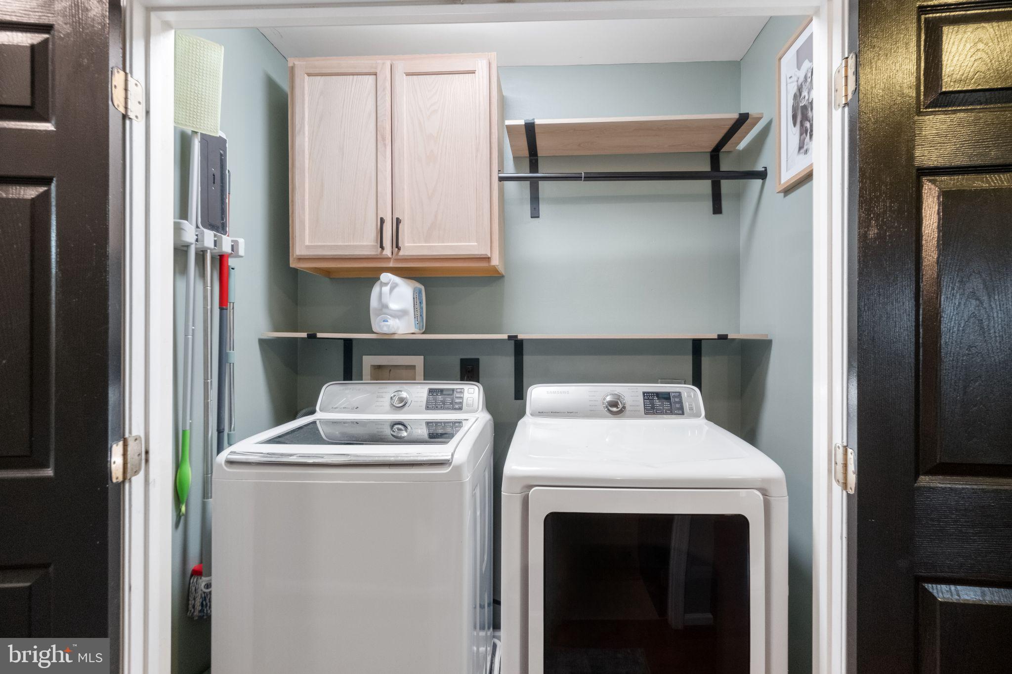 LAUREL RIDGE - Residential