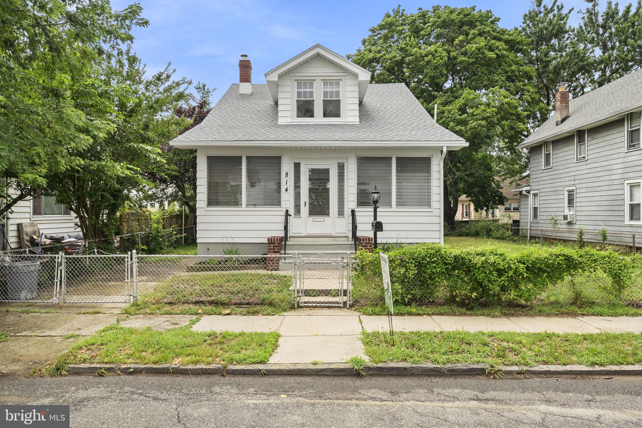 814 SOMERSET STREET