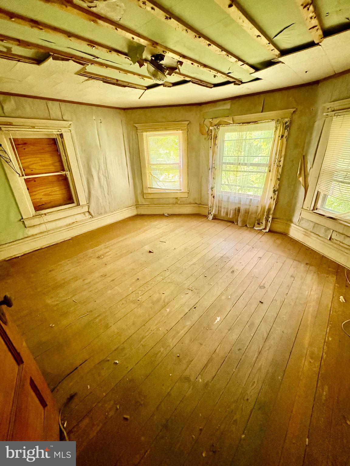 CRISIFIELD - Residential