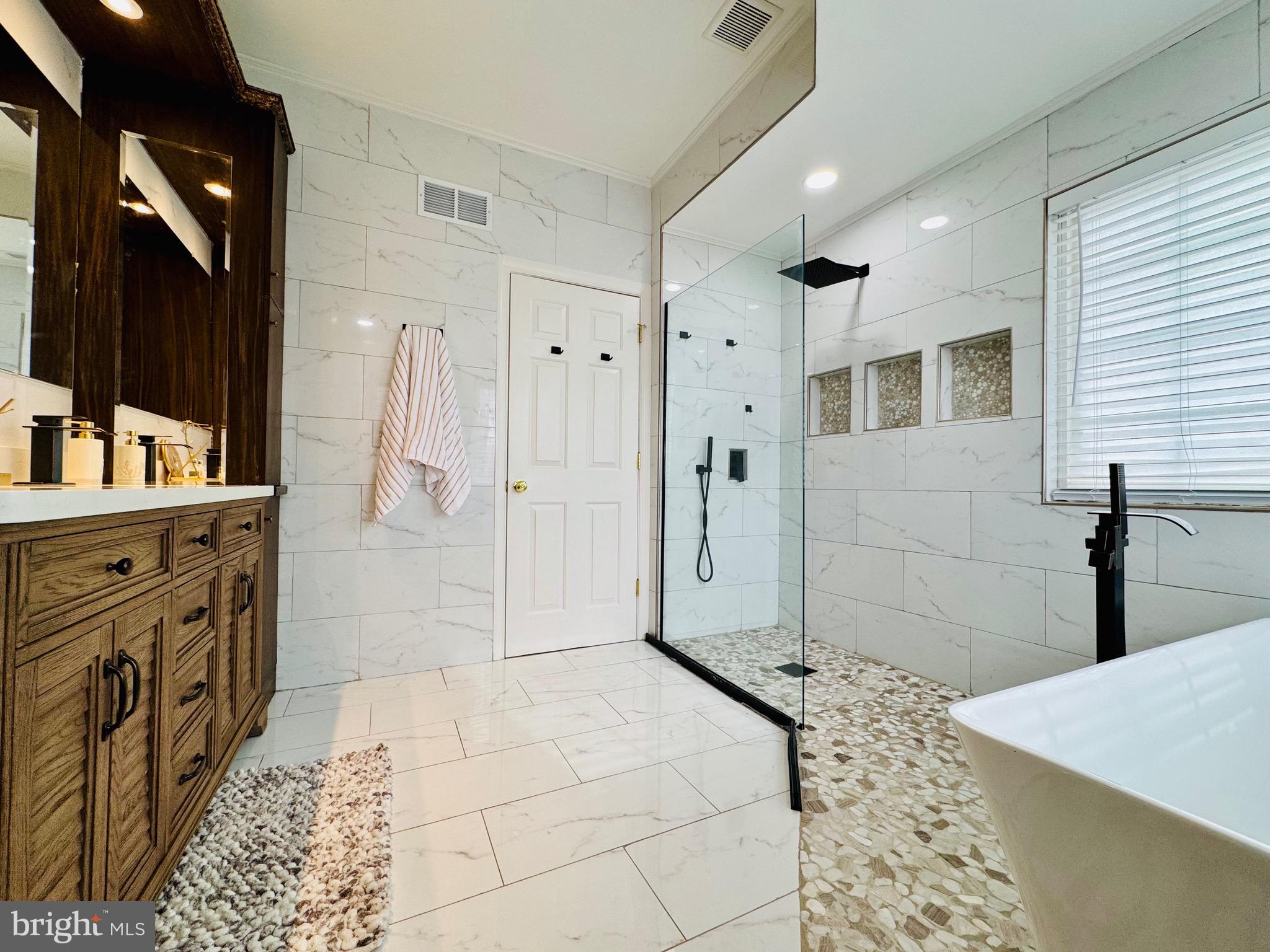 HAMPSTEAD LANDING - Residential