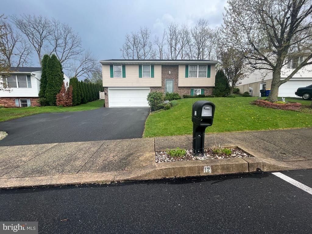 Photo of 12 HAYLOFT RD, DENVER, PA 17517 (MLS # PALA2033484)