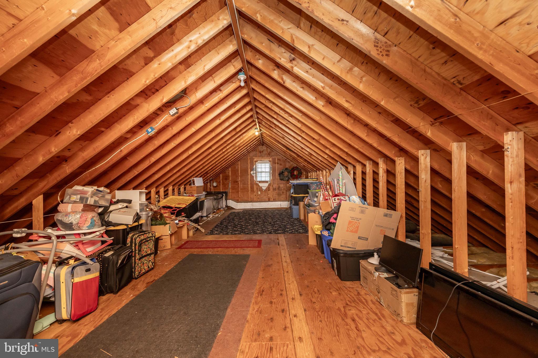 MISTY CREEK - Residential