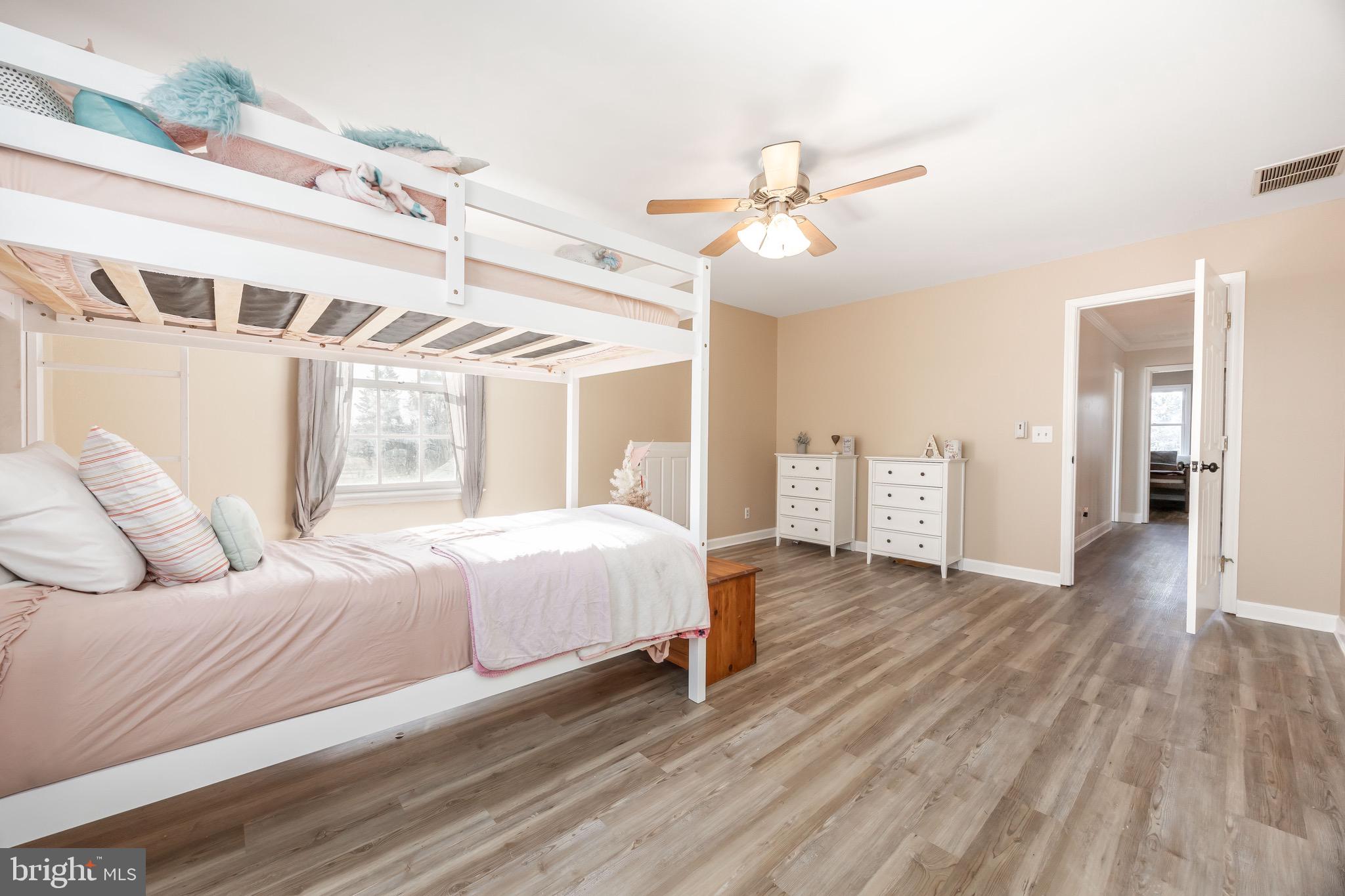 MISTY CREEK - Residential