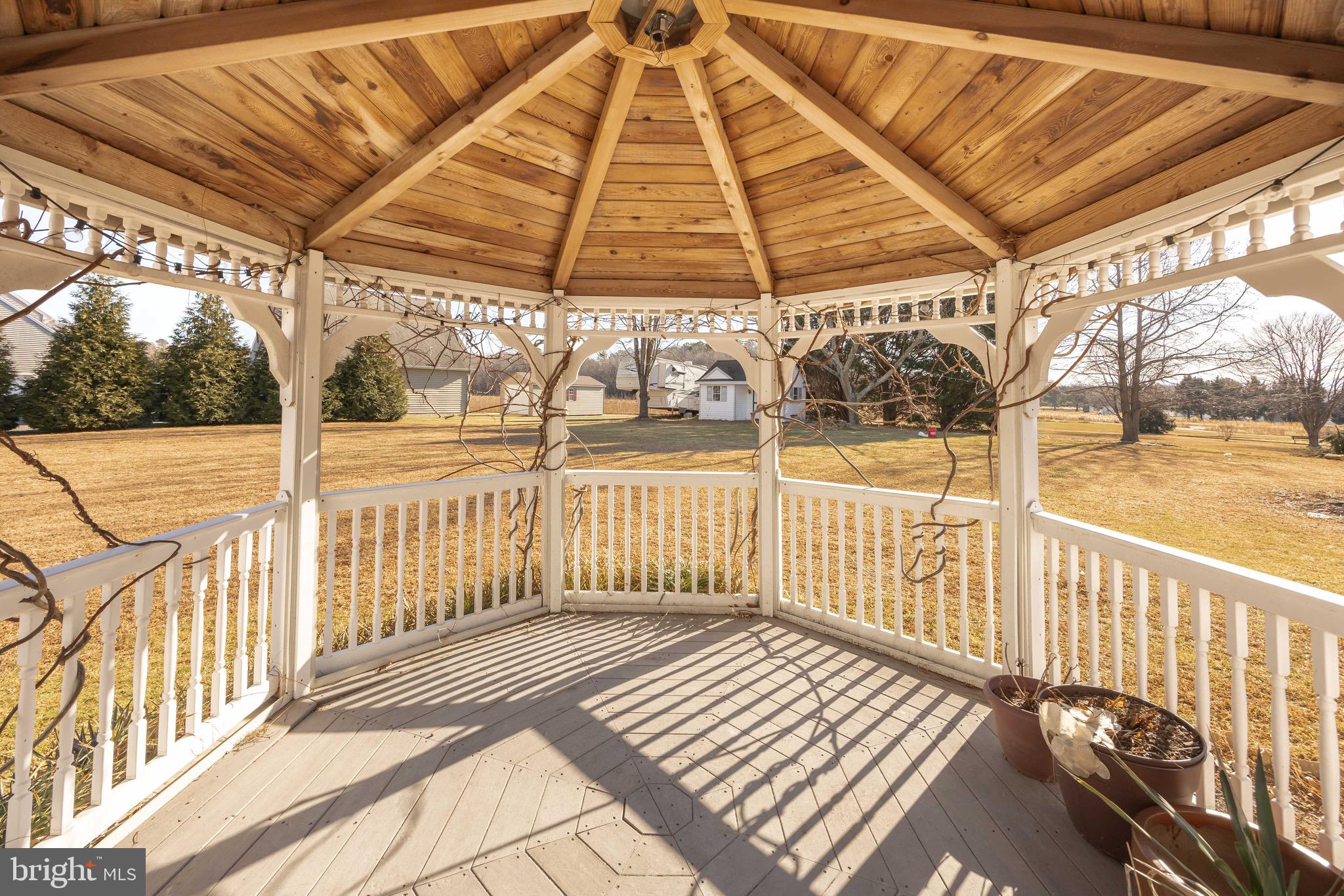 MISTY CREEK - Residential