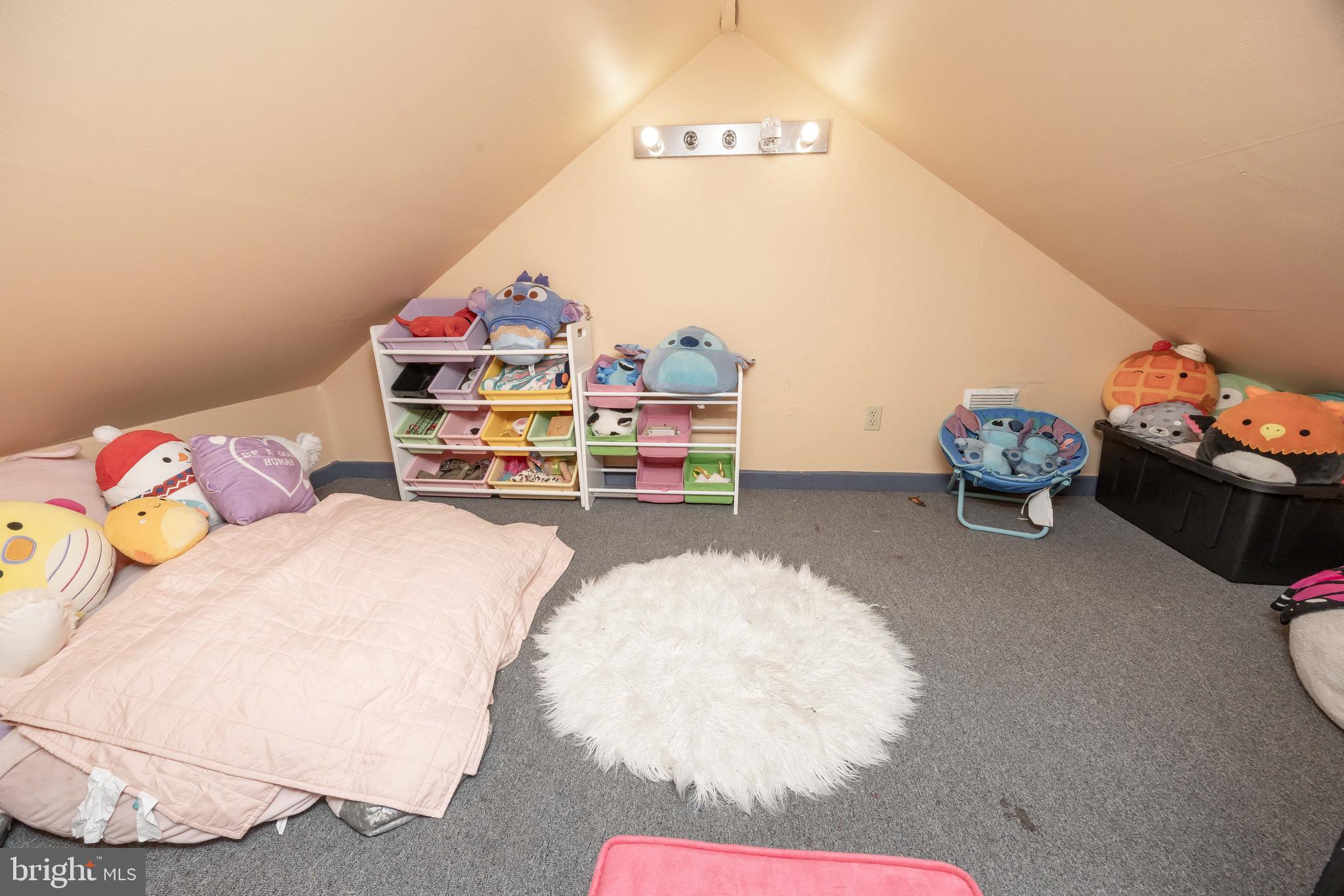 MISTY CREEK - Residential