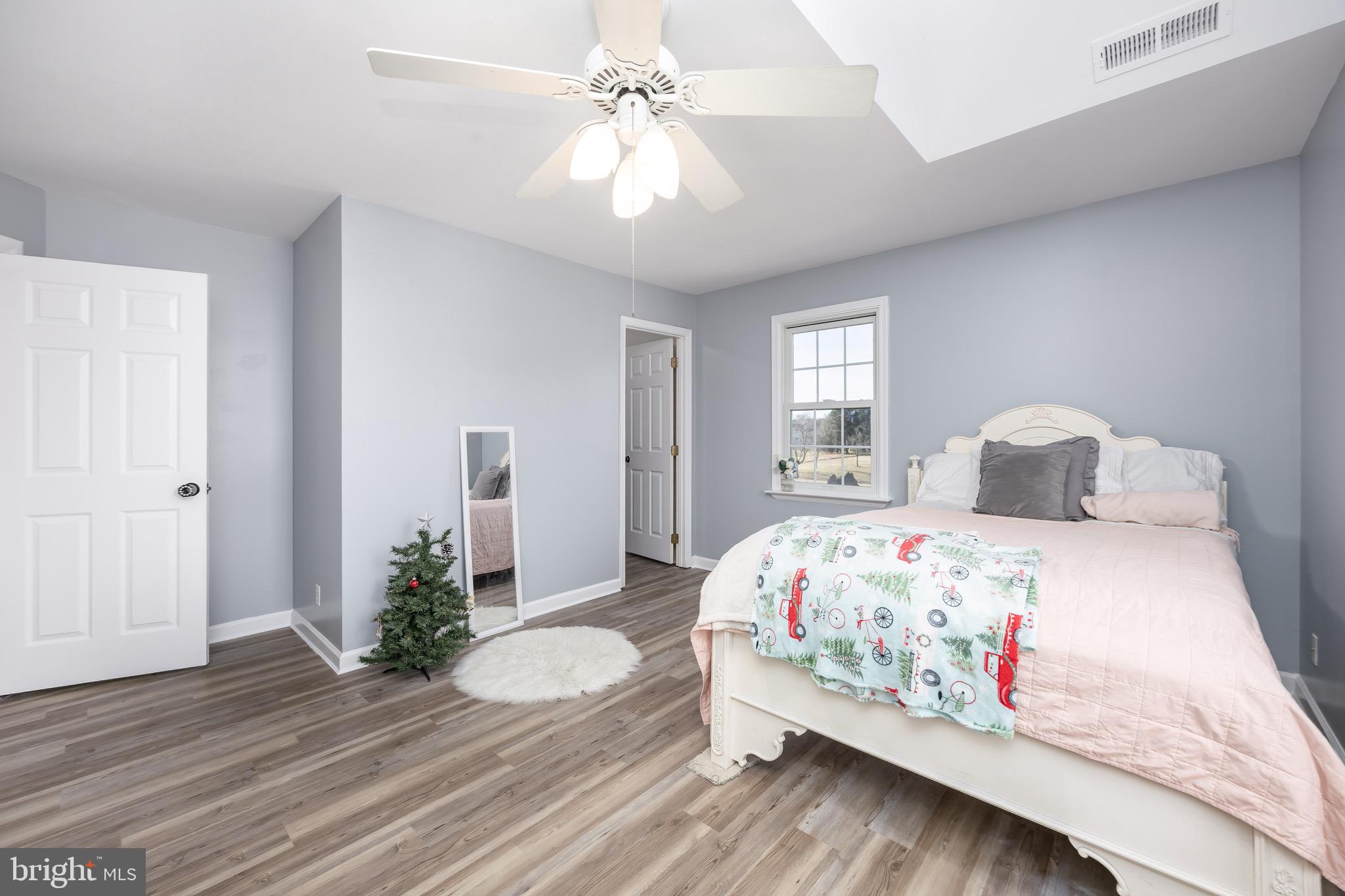 MISTY CREEK - Residential