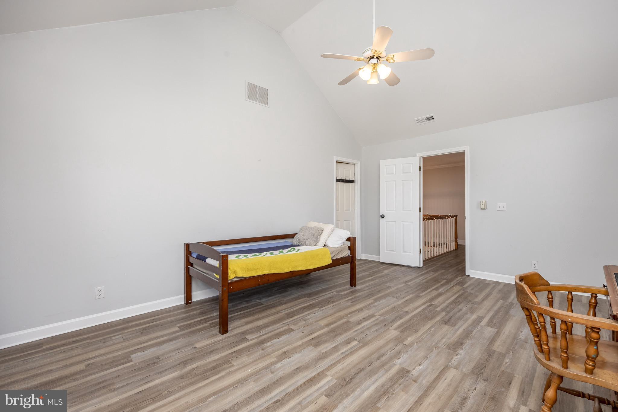 MISTY CREEK - Residential