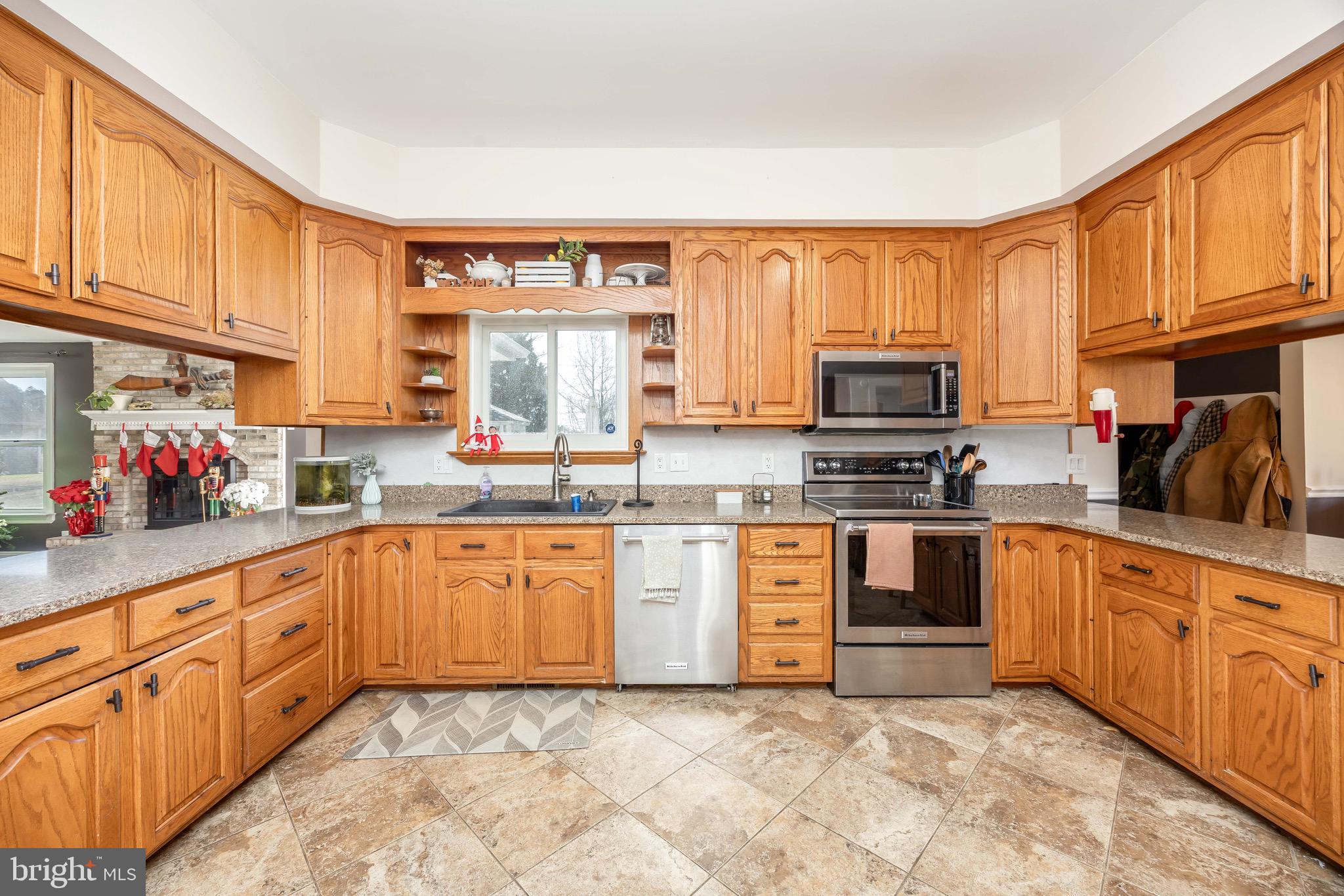 MISTY CREEK - Residential