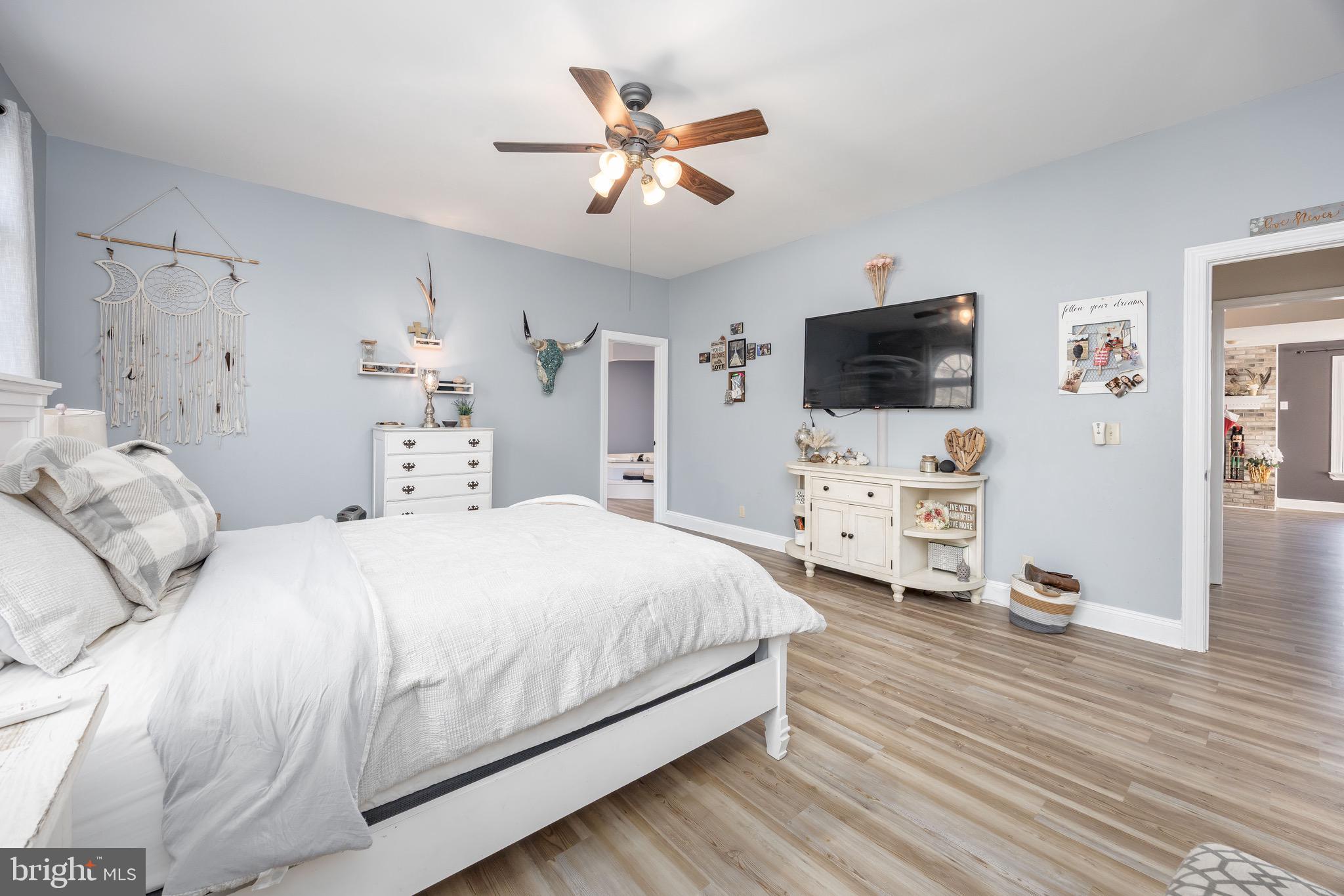 MISTY CREEK - Residential