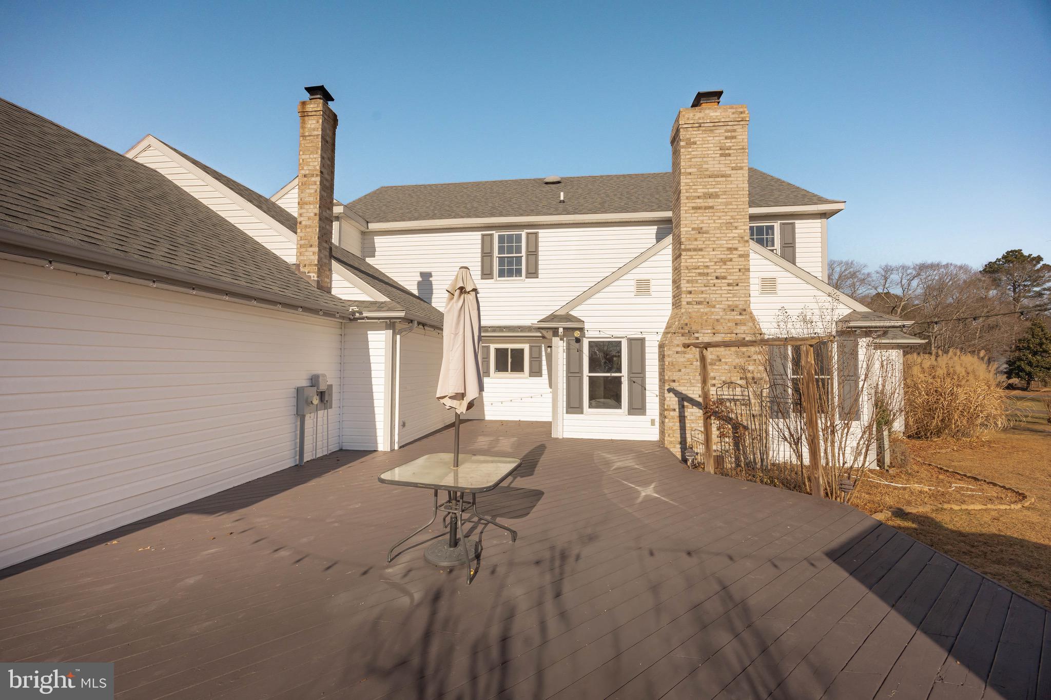 MISTY CREEK - Residential