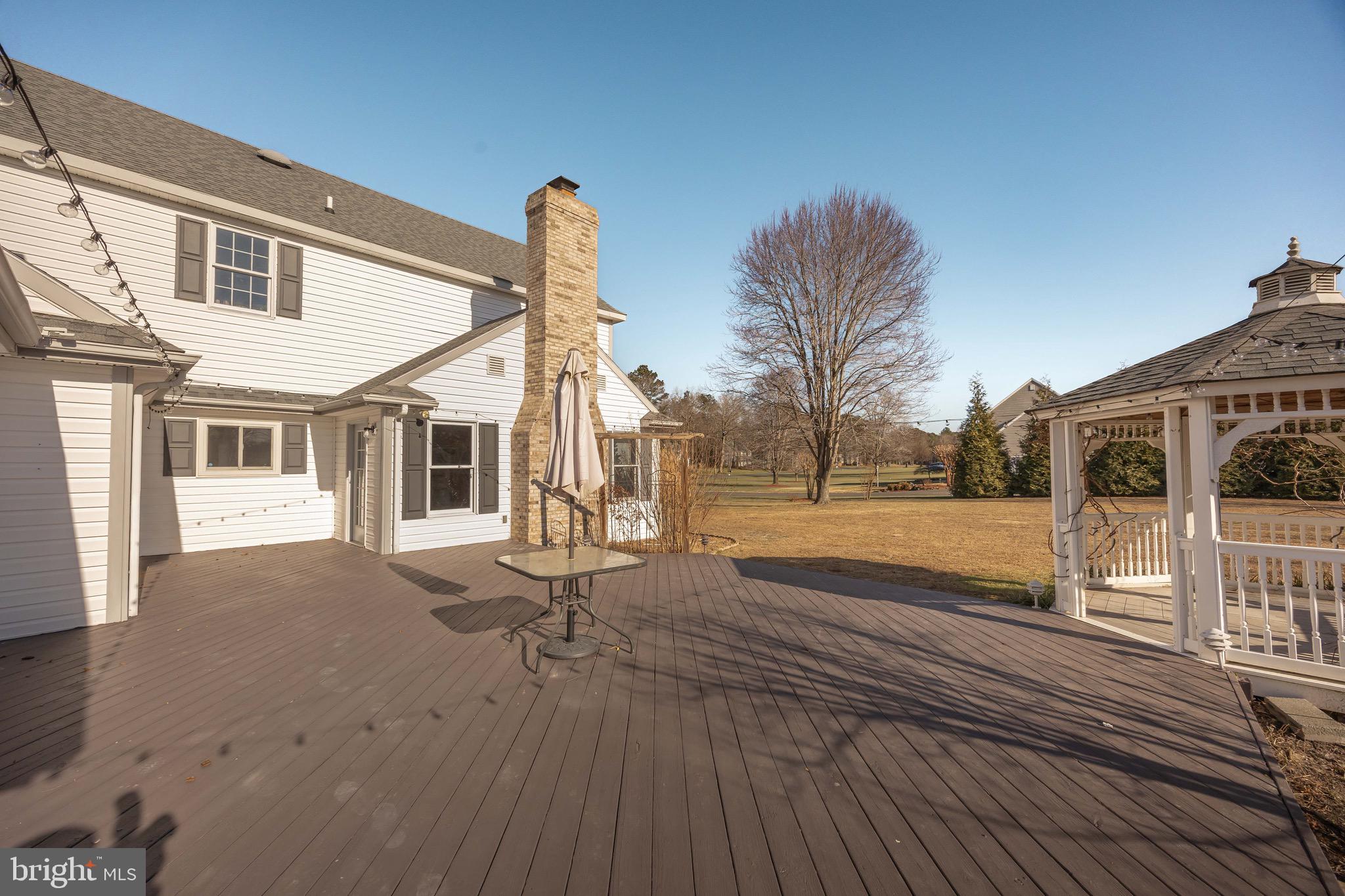 MISTY CREEK - Residential