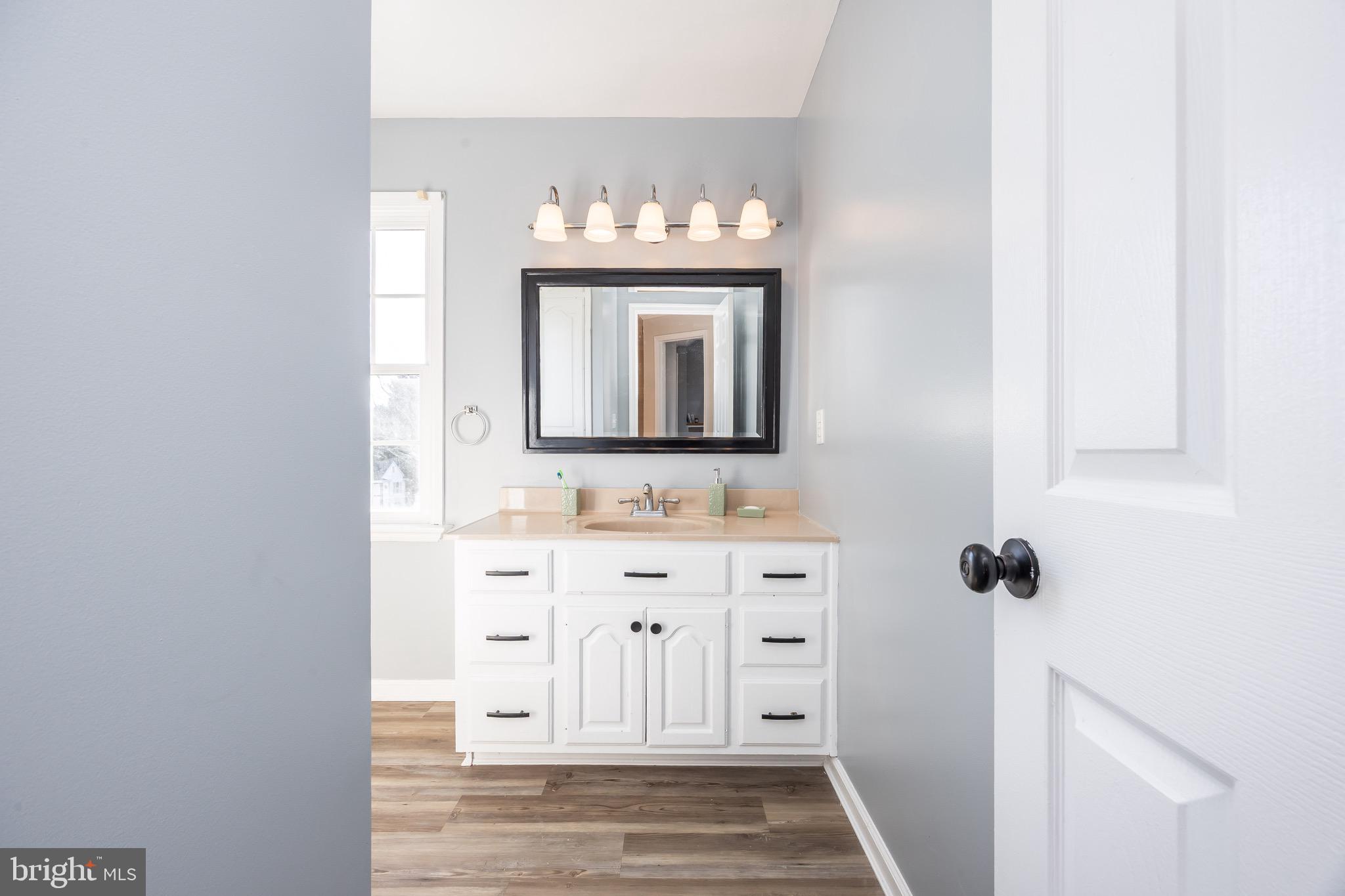 MISTY CREEK - Residential