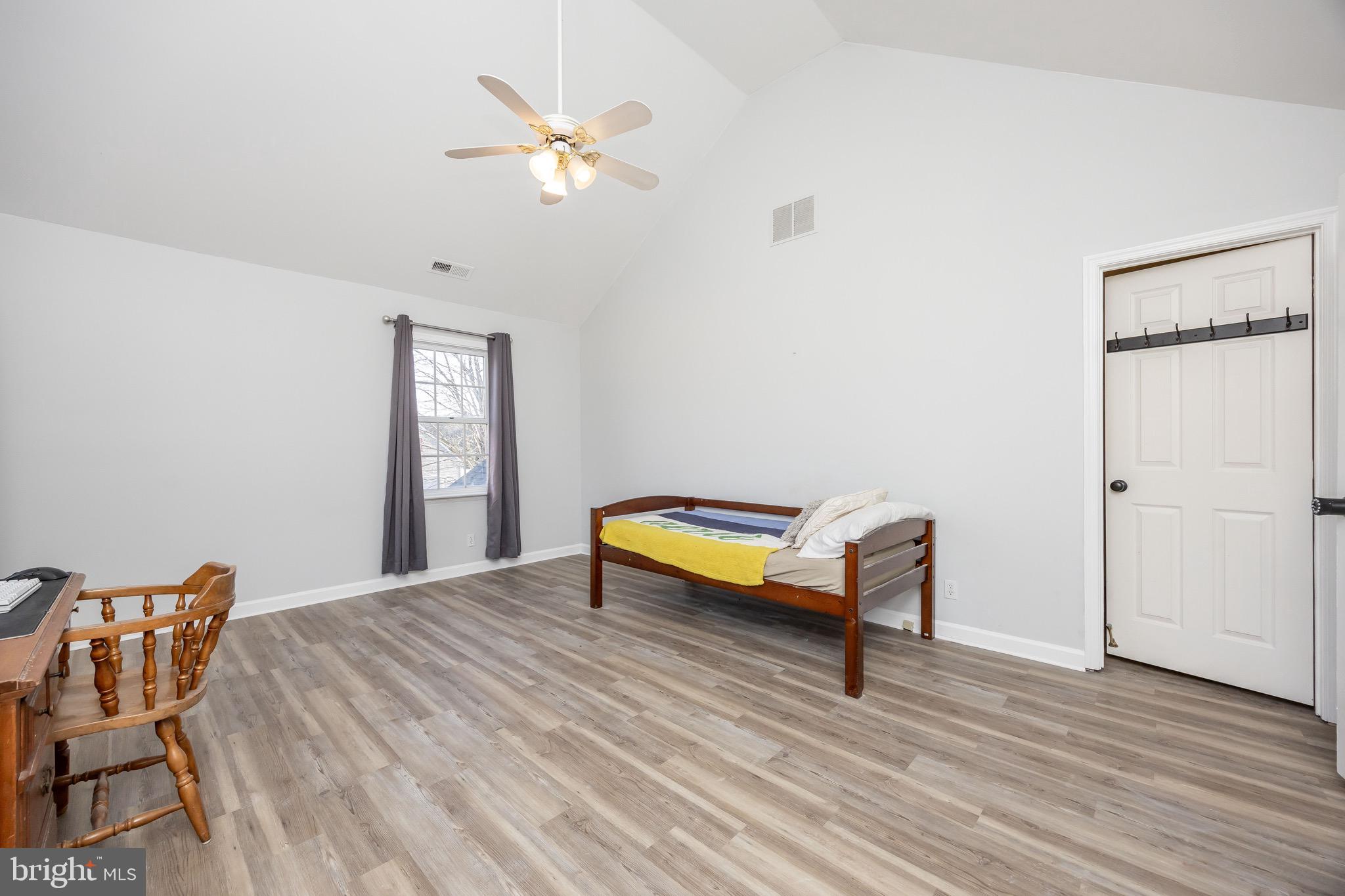 MISTY CREEK - Residential