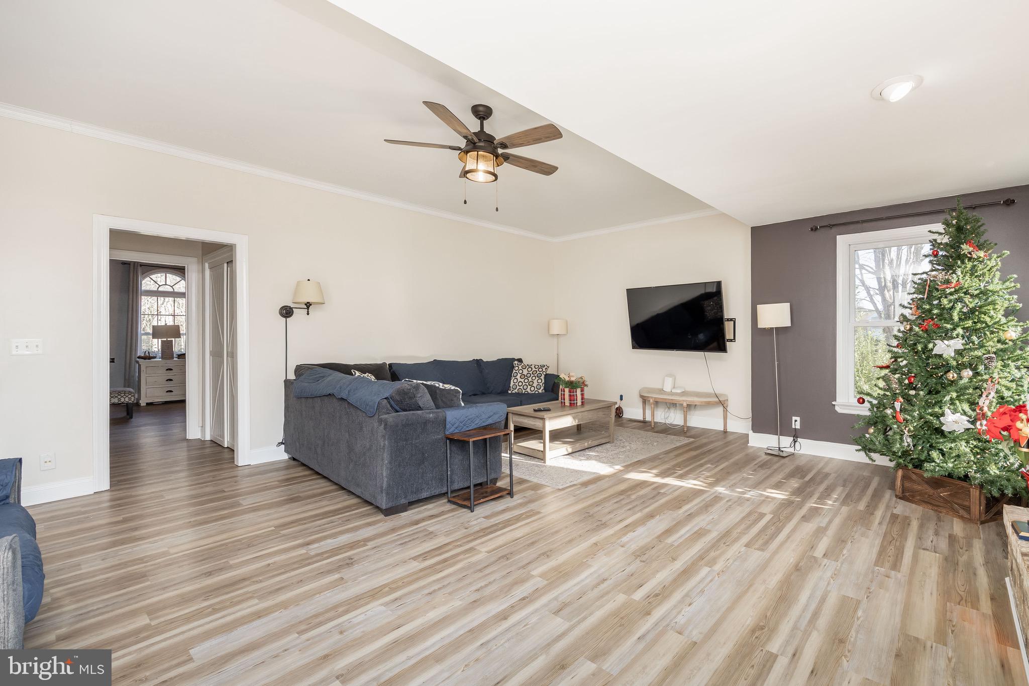 MISTY CREEK - Residential