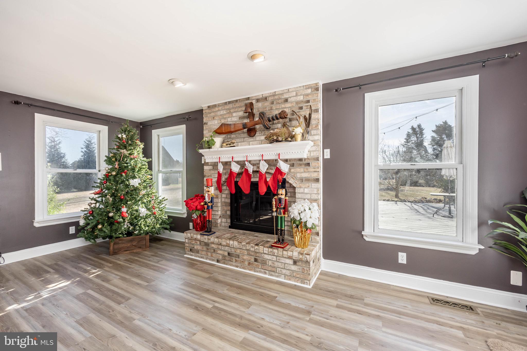 MISTY CREEK - Residential