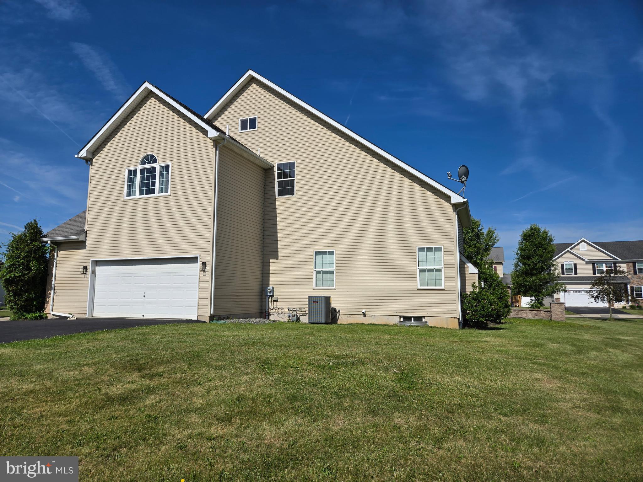 100 LILAC LANE