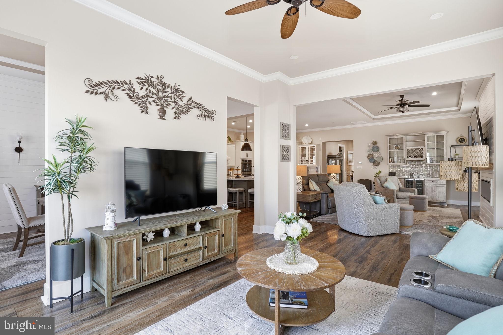 FOUR SEASONS AT KENT ISLAND - Residential