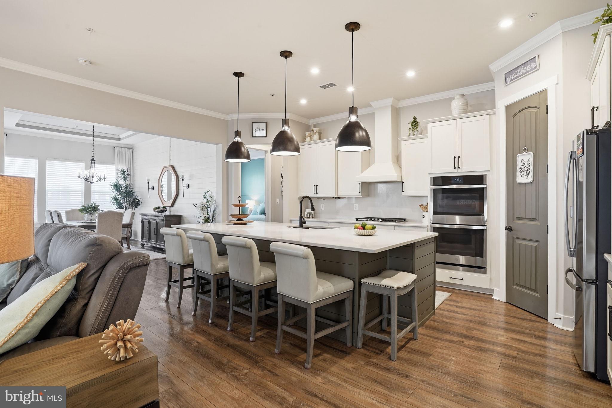 FOUR SEASONS AT KENT ISLAND - Residential