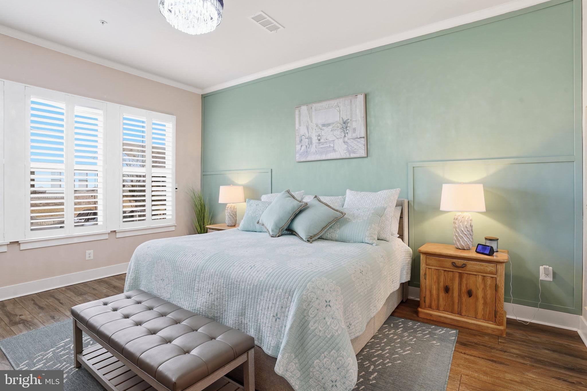 FOUR SEASONS AT KENT ISLAND - Residential