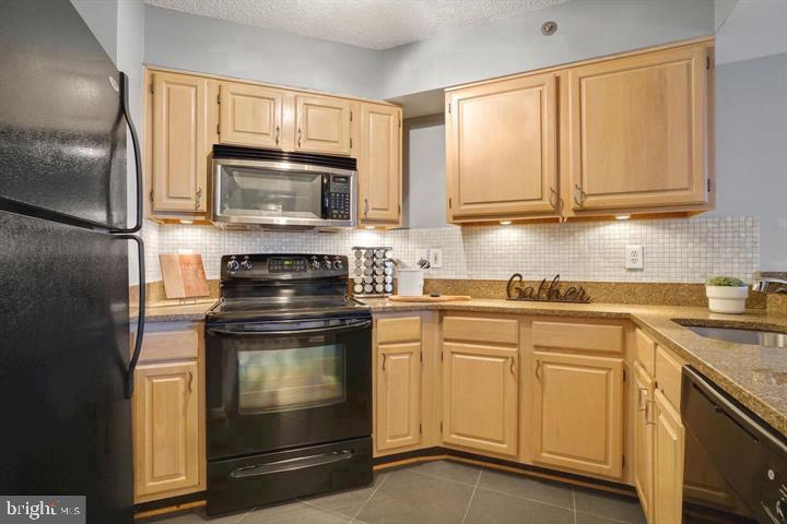 1200 BRADDOCK PLACE 209