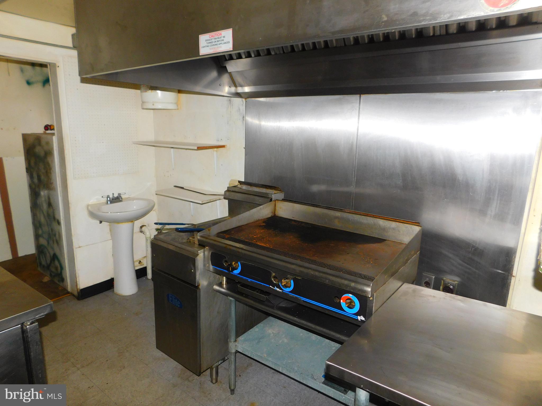 MAIN STREET KEYSER - Residential