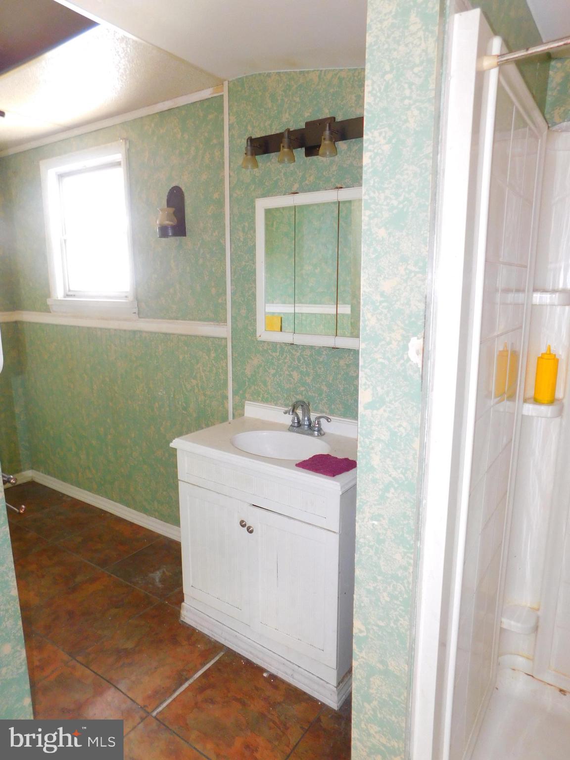 MAIN STREET KEYSER - Residential