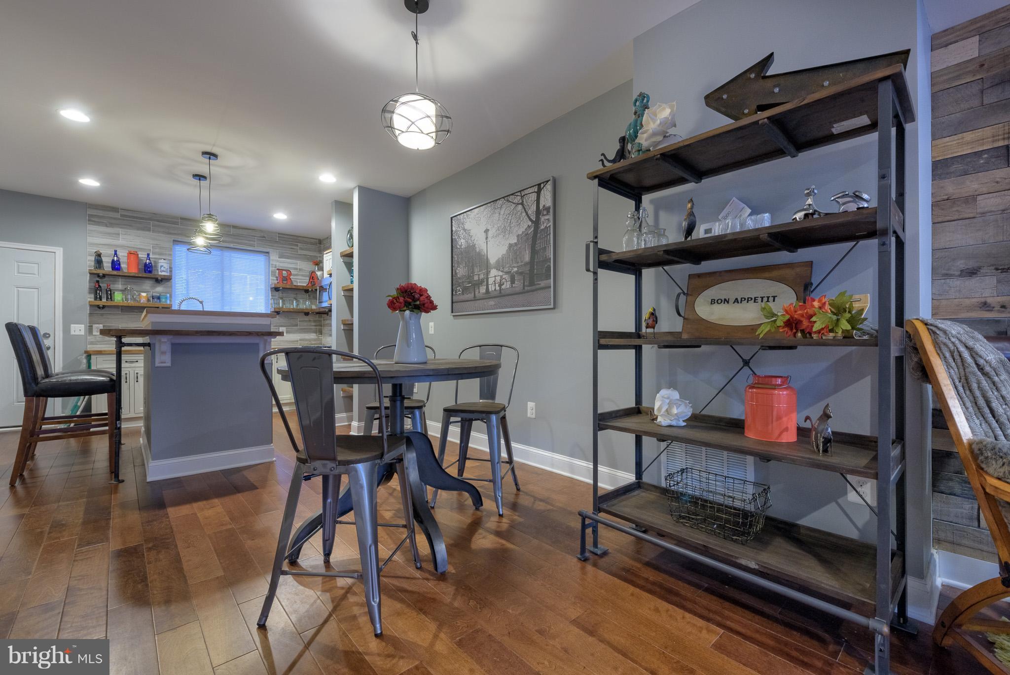 WAVERLY - Residential