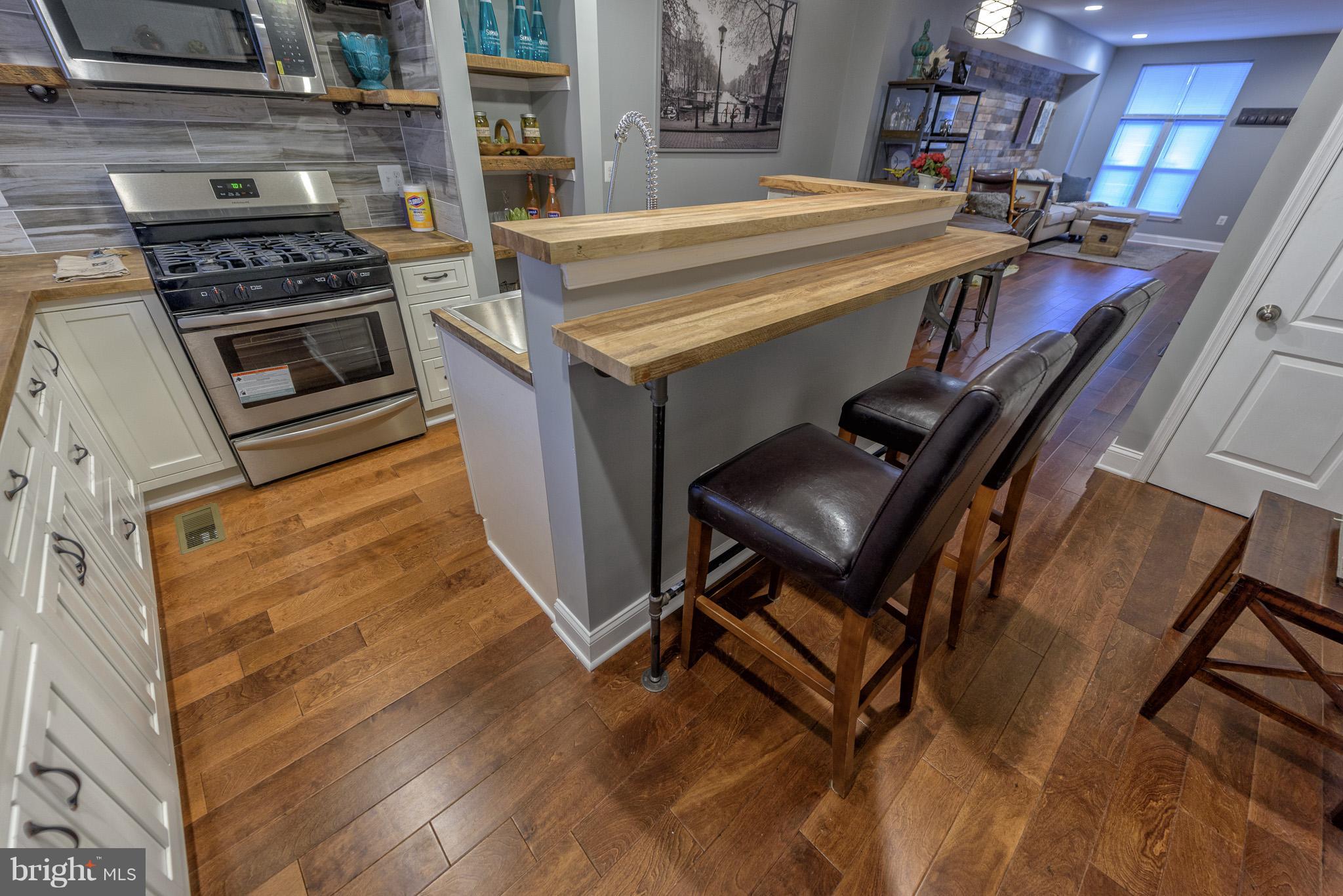 WAVERLY - Residential