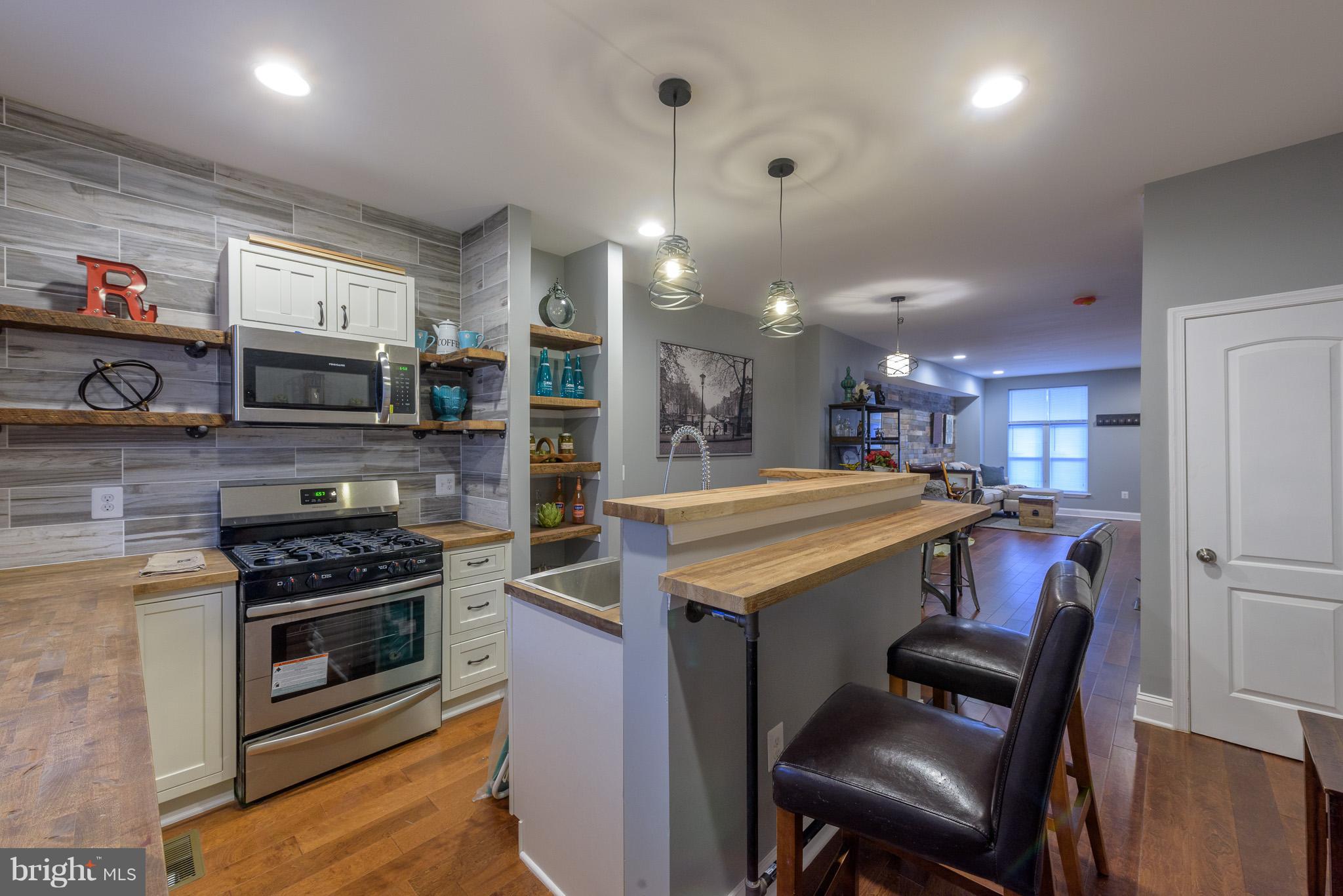 WAVERLY - Residential