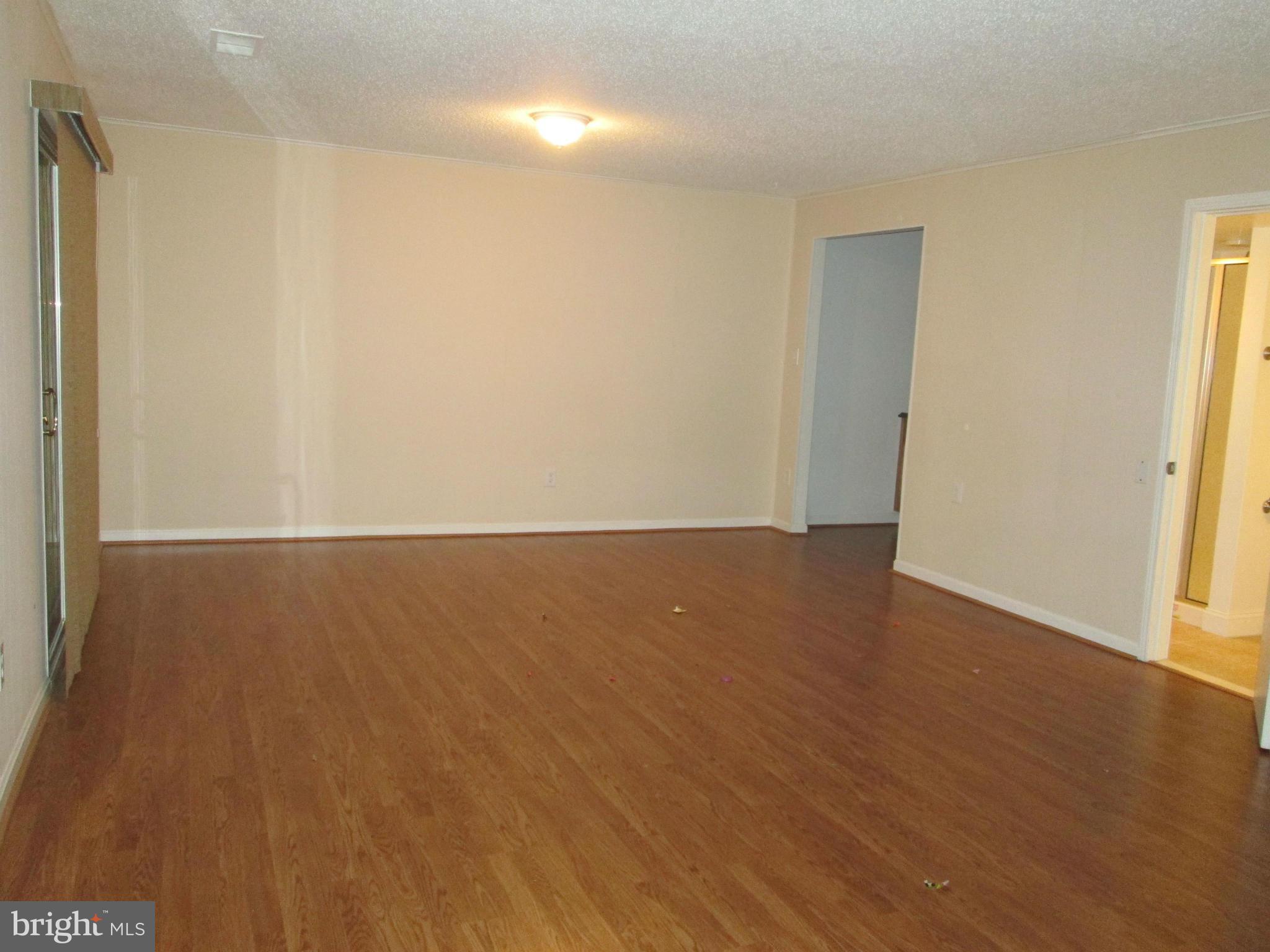 RESTON - Residential Lease