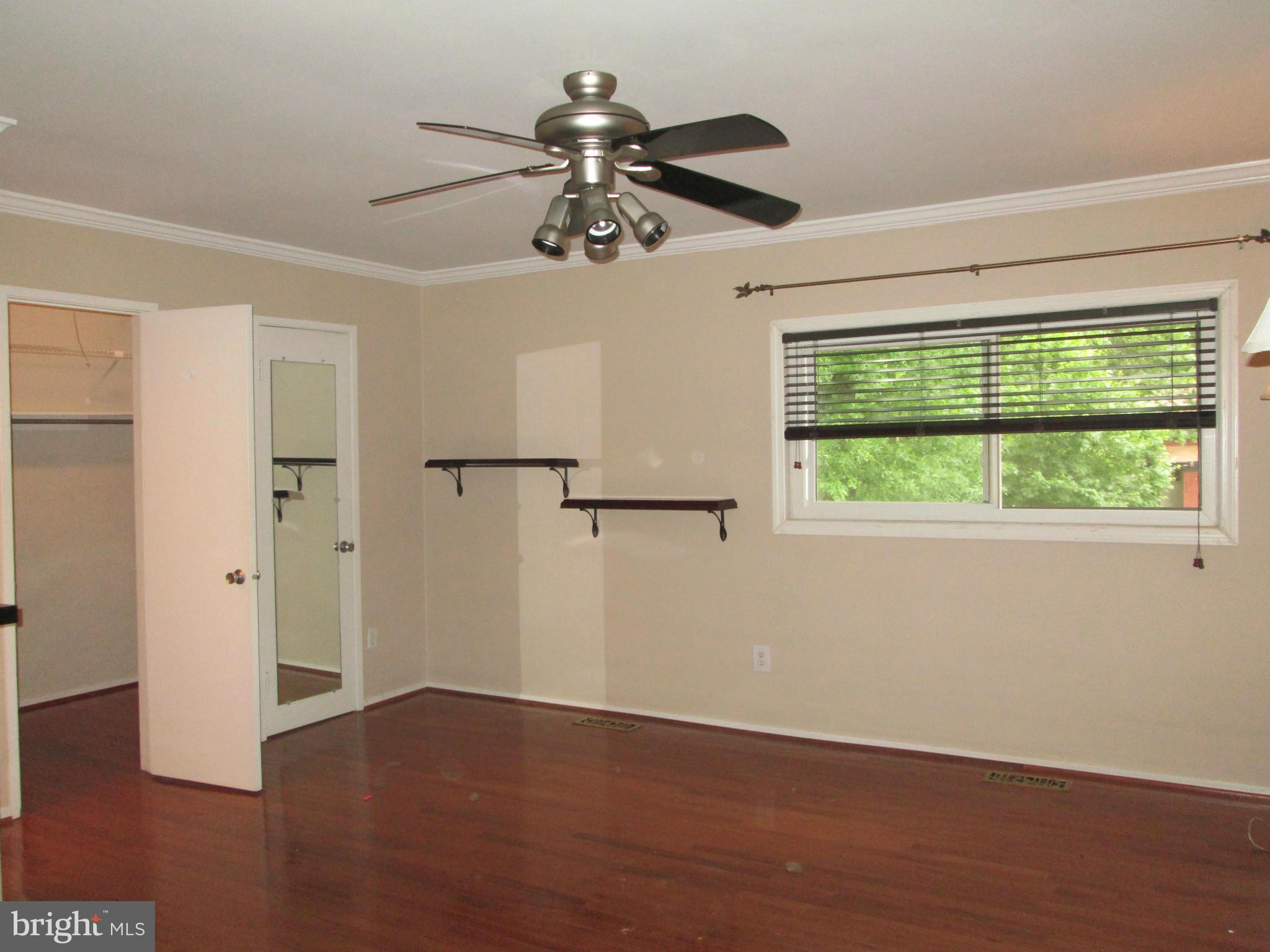 RESTON - Residential Lease