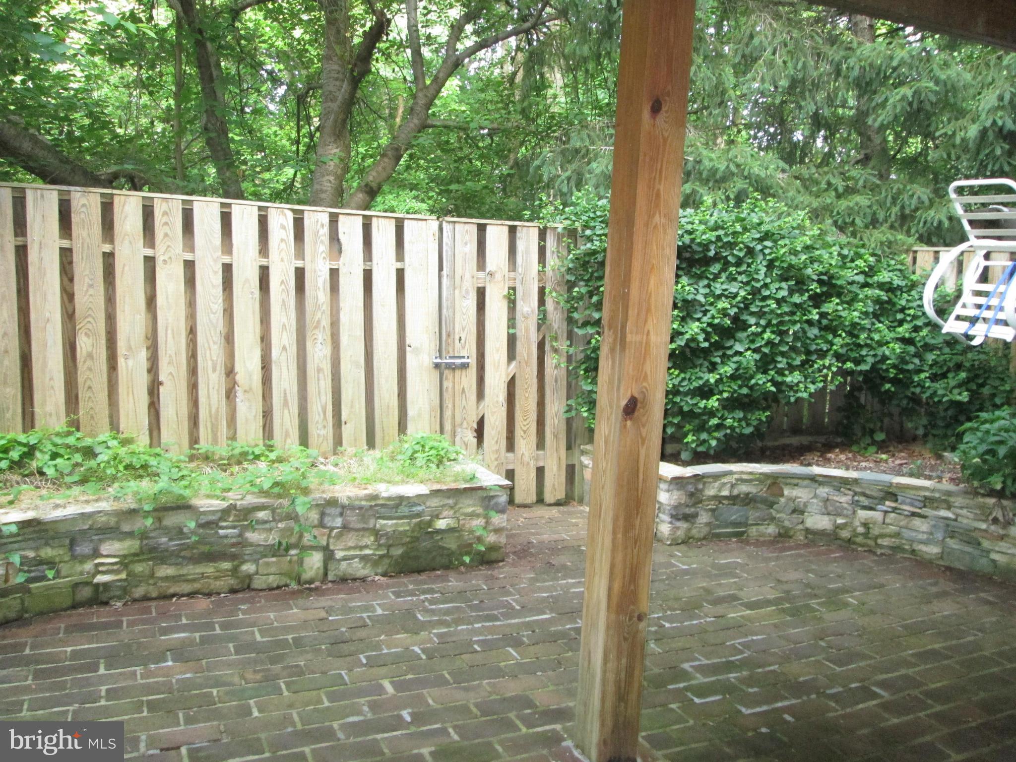 RESTON - Residential Lease