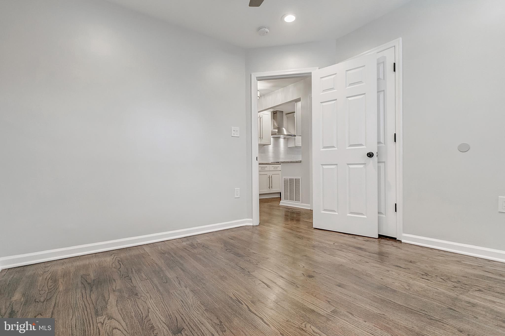 ROSEMONT EAST - Residential