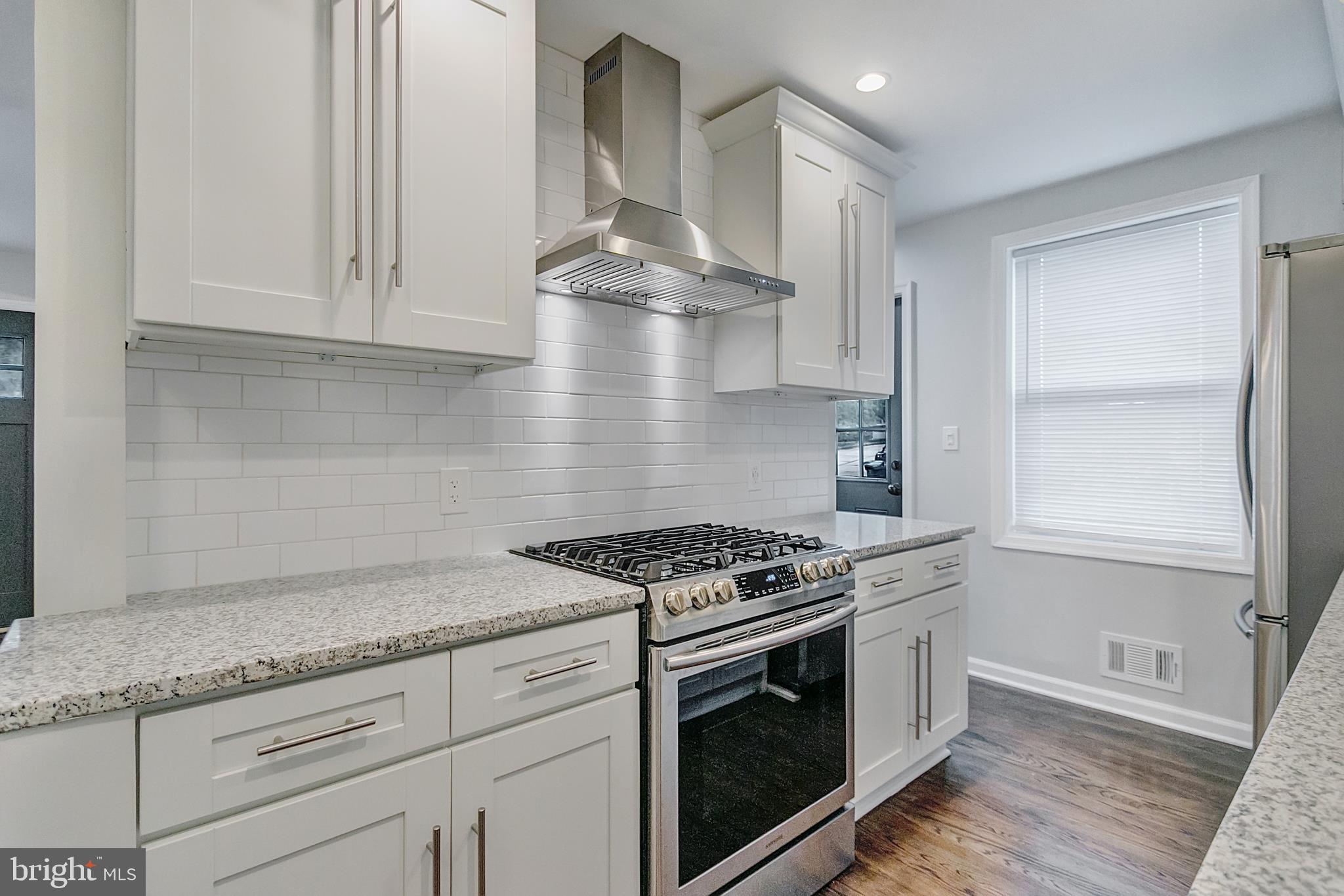 ROSEMONT EAST - Residential