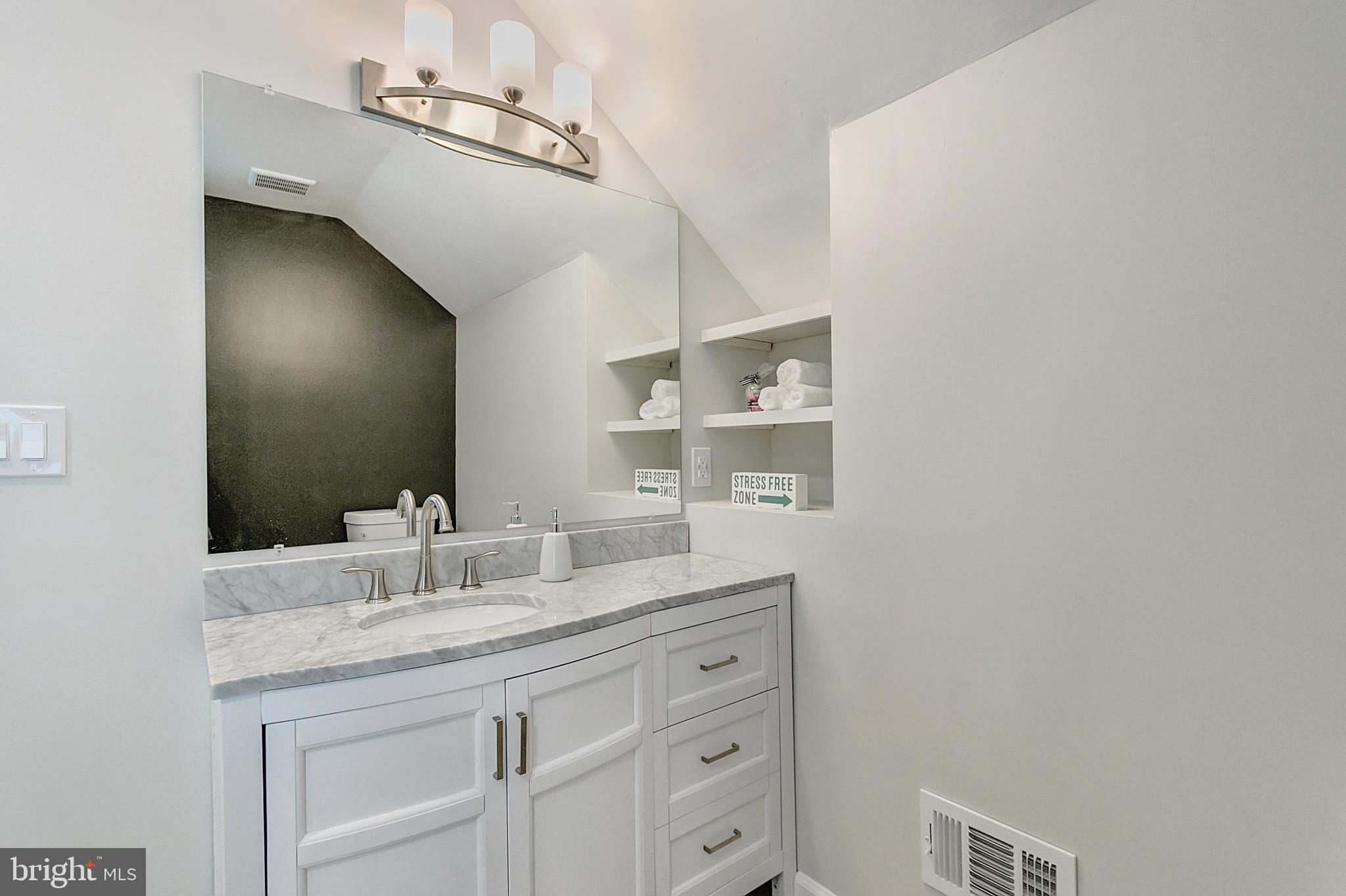 ROSEMONT EAST - Residential