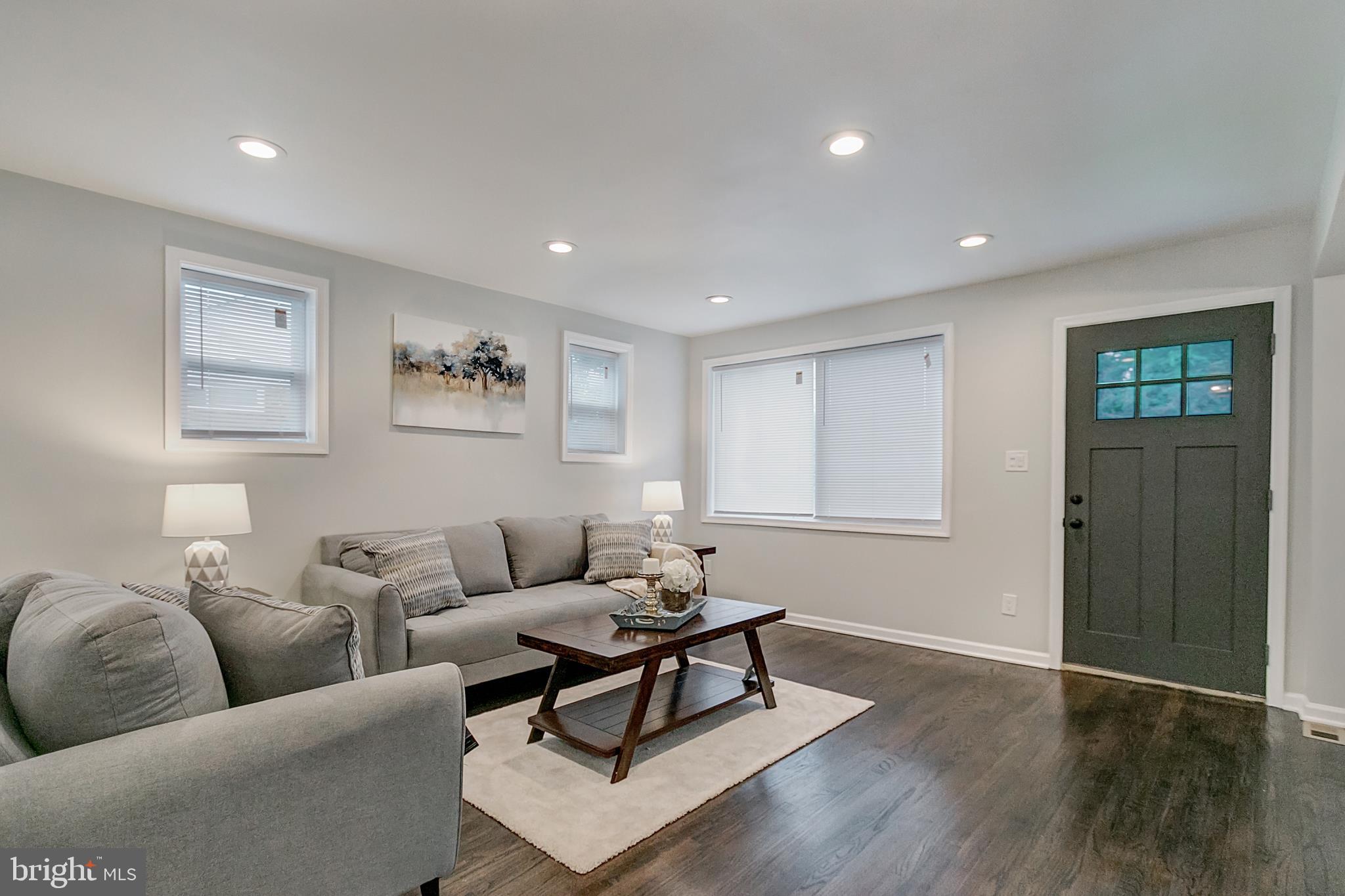 ROSEMONT EAST - Residential