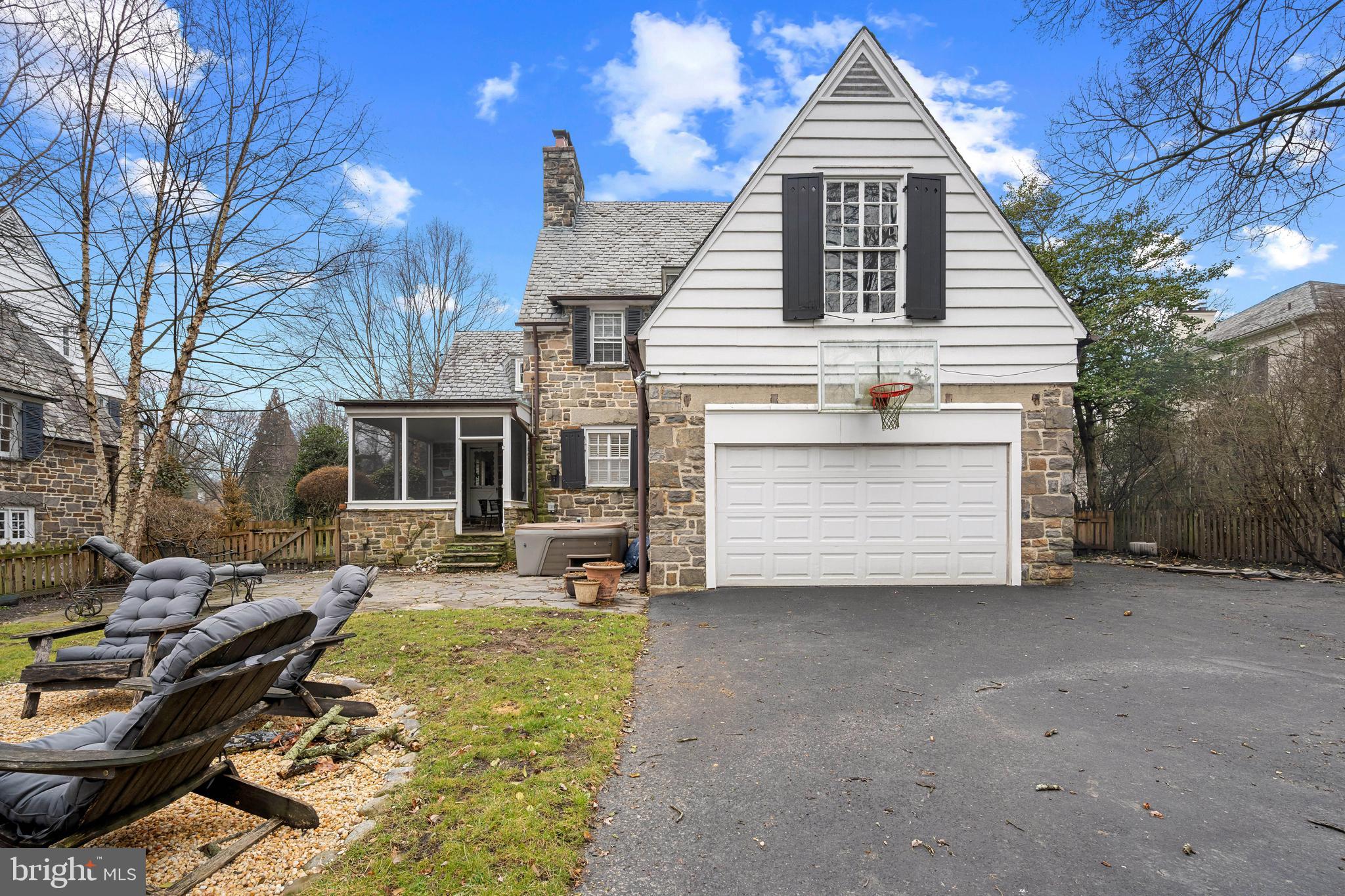 HOMELAND HISTORIC DISTRICT - Residential